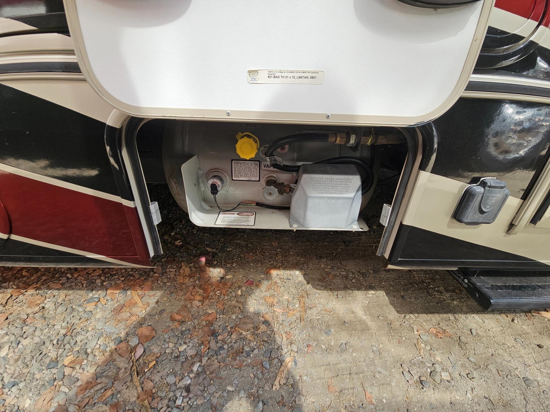 2017 Coachmen 2017 Coachmen Concord - thumbnail 45