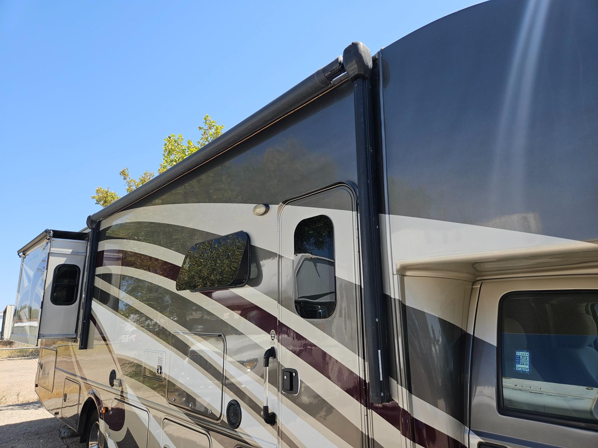 2016 Thor Motor Coach 2016 Thor Motor Coach Four Winds - thumbnail 5