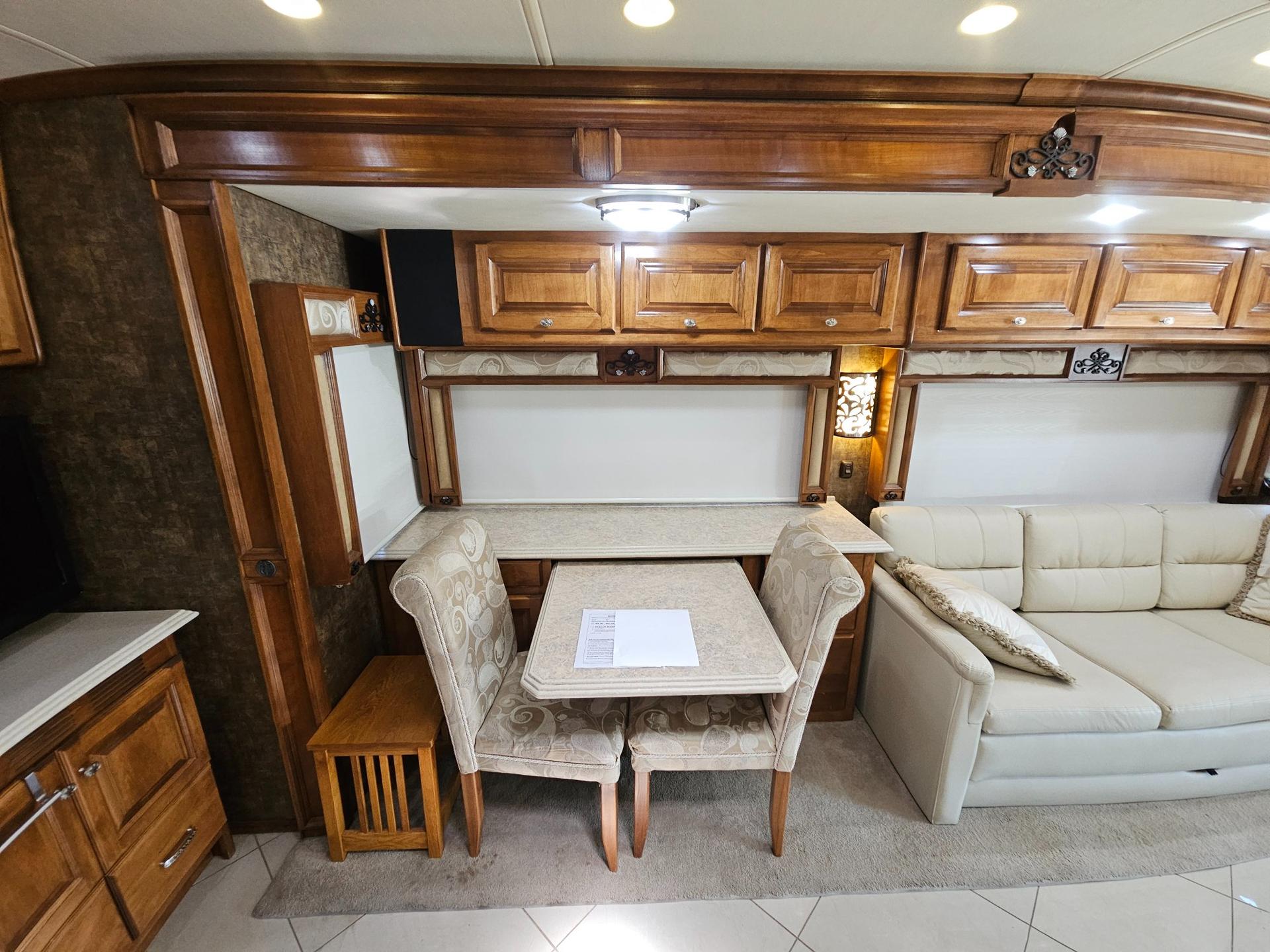 2013 Tiffin Motorhome 2013 Tiffin Motorhome Phaeton - thumbnail 11