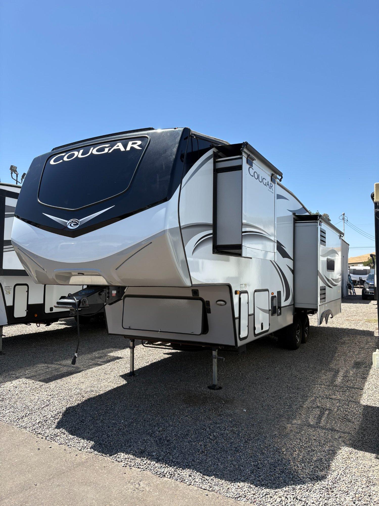 2022 Keystone 2022 Keystone Cougar - thumbnail 7