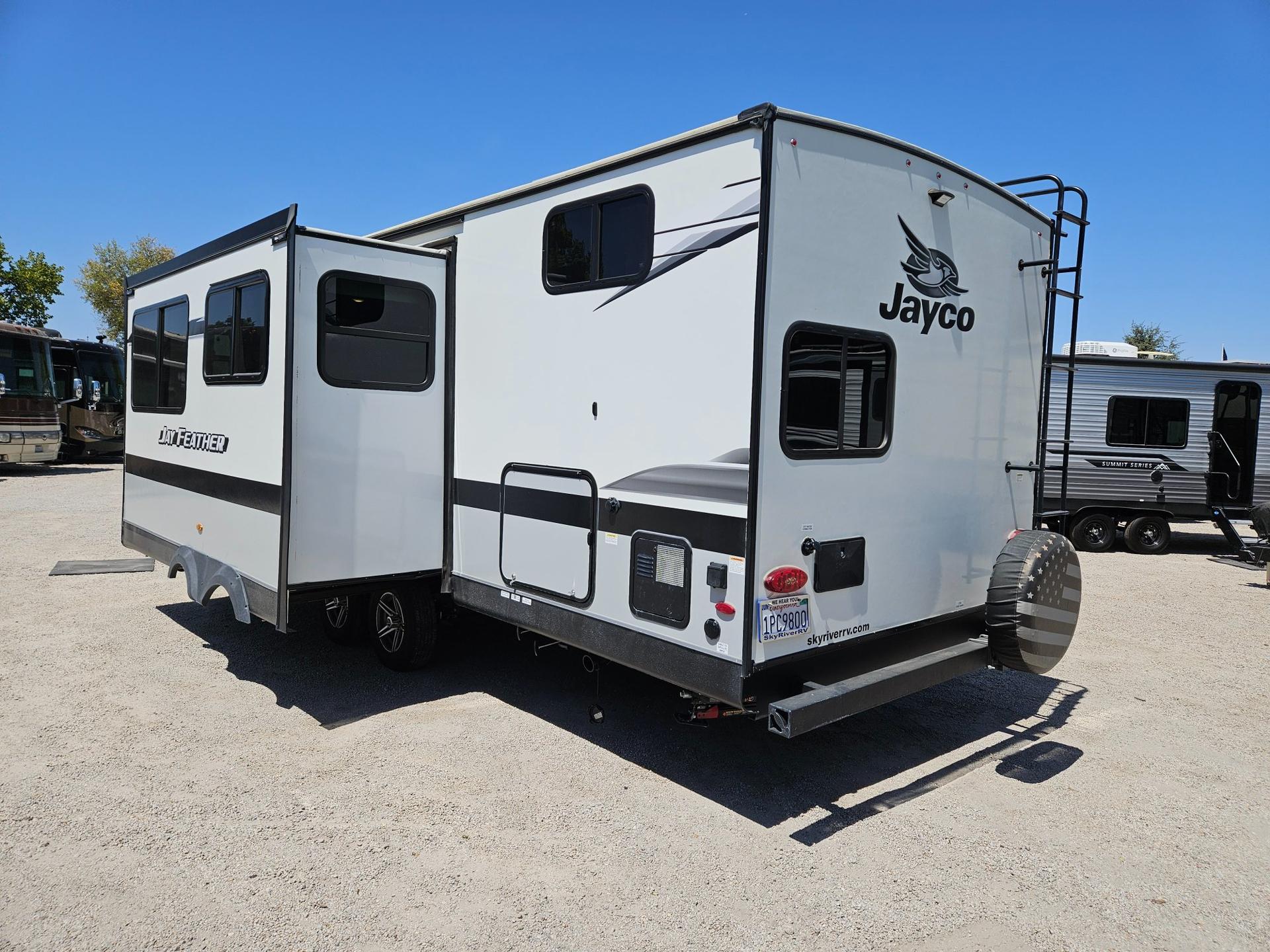 2023 Jayco 2023 Jayco Jay Feather - thumbnail 4