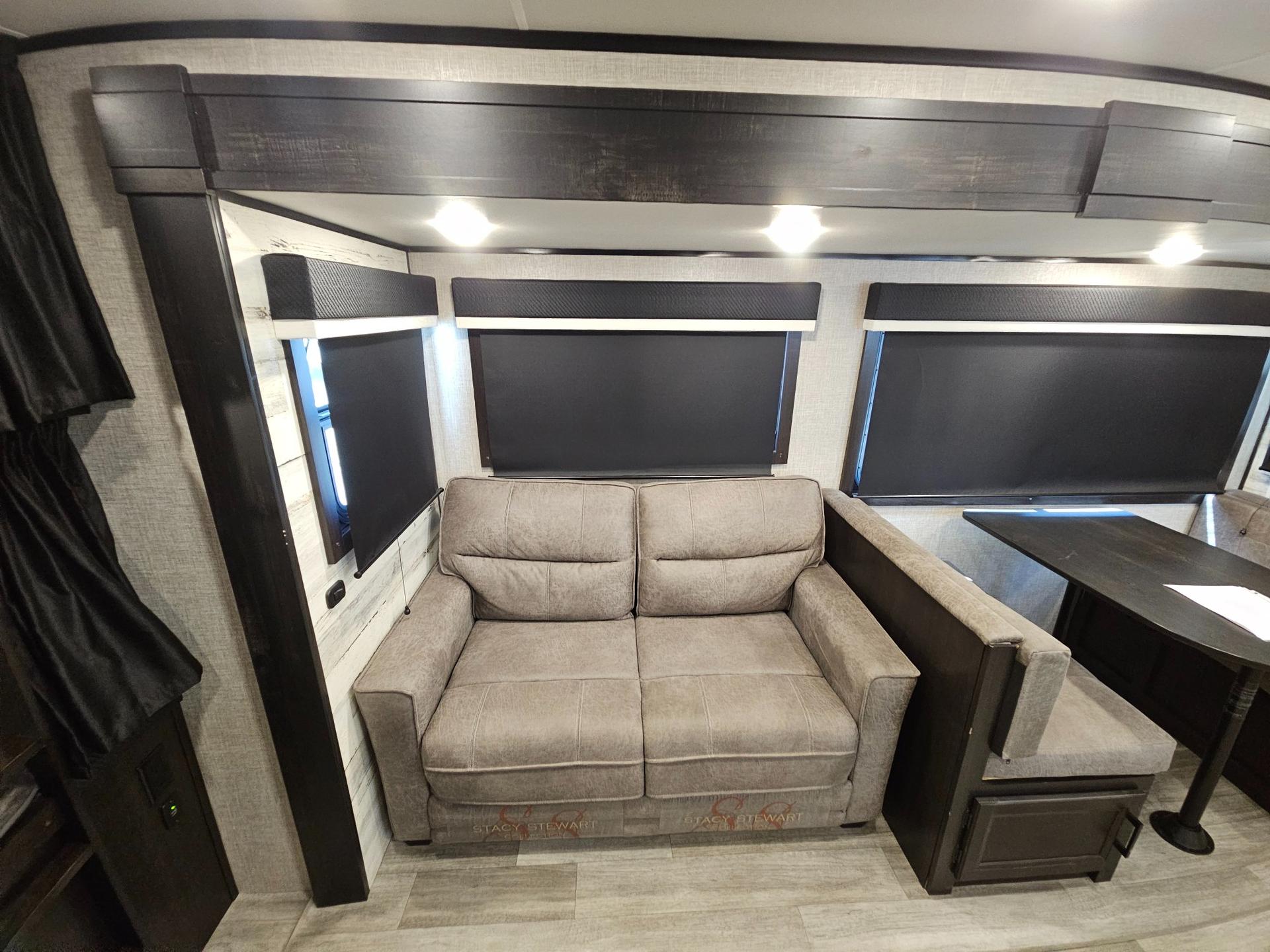 2023 Jayco 2023 Jayco Jay Feather - thumbnail 10