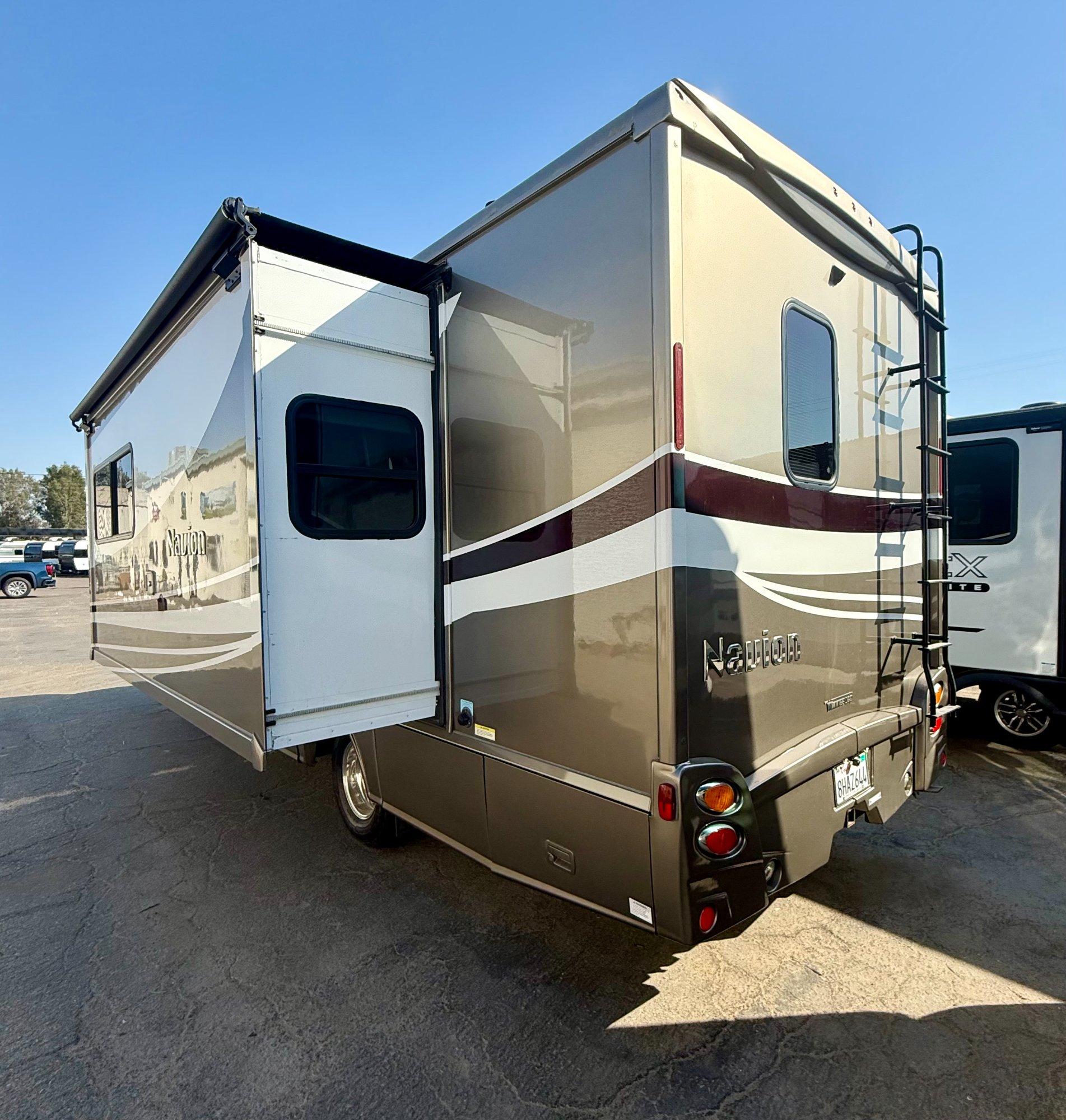 2019 Winnebago 2019 Winnebago Navion - thumbnail 6