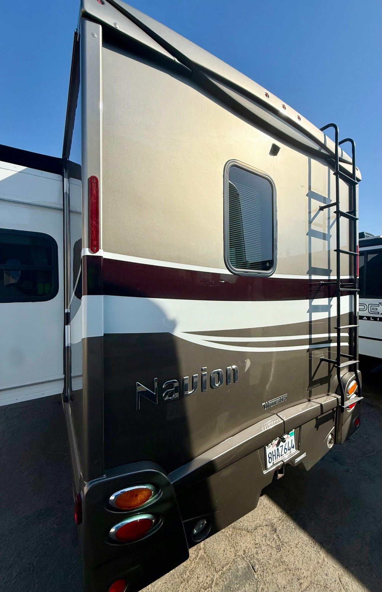 2019 Winnebago 2019 Winnebago Navion - thumbnail 7