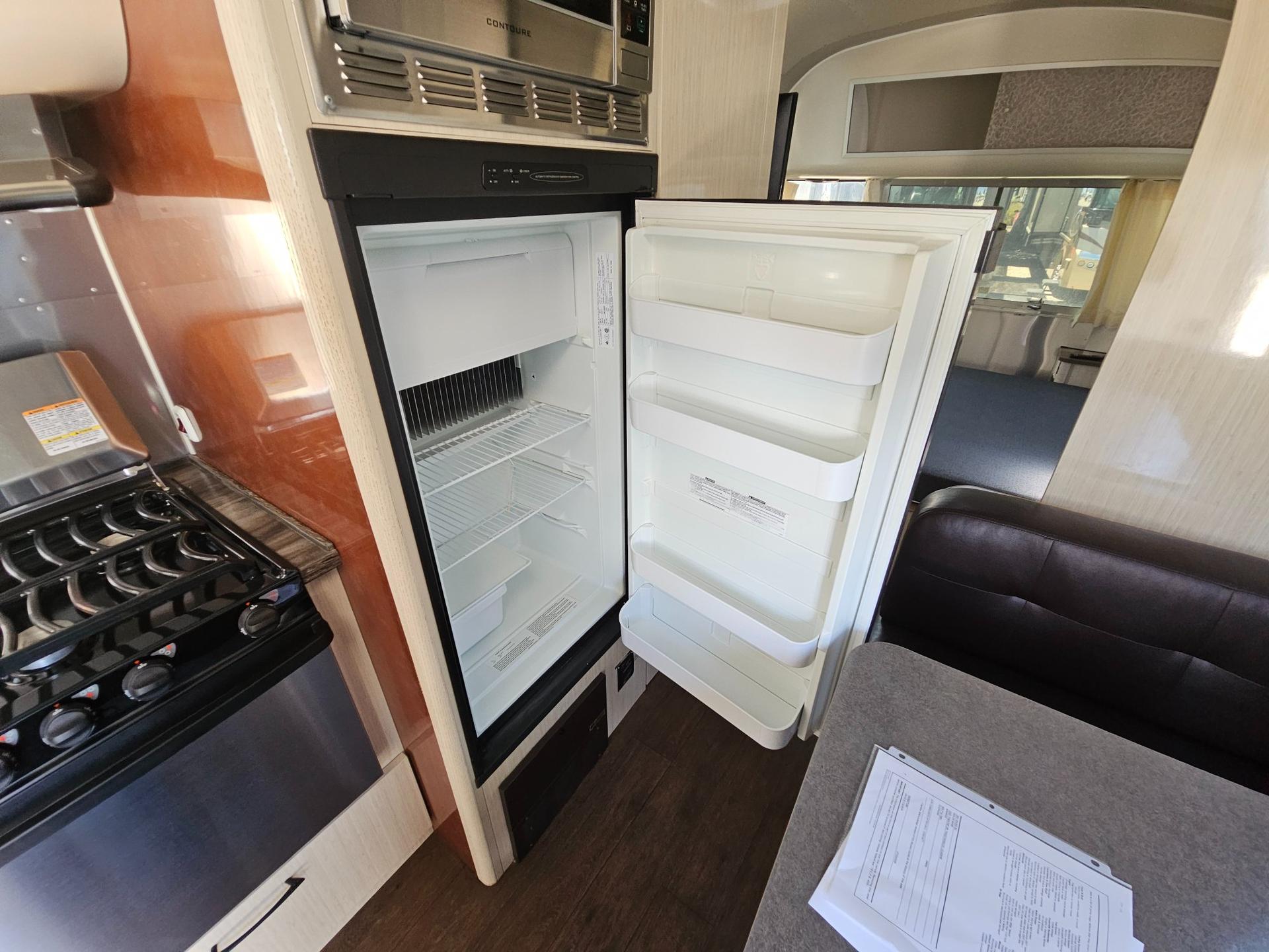 2016 Airstream 2016 Airstream International Serenity - thumbnail 17