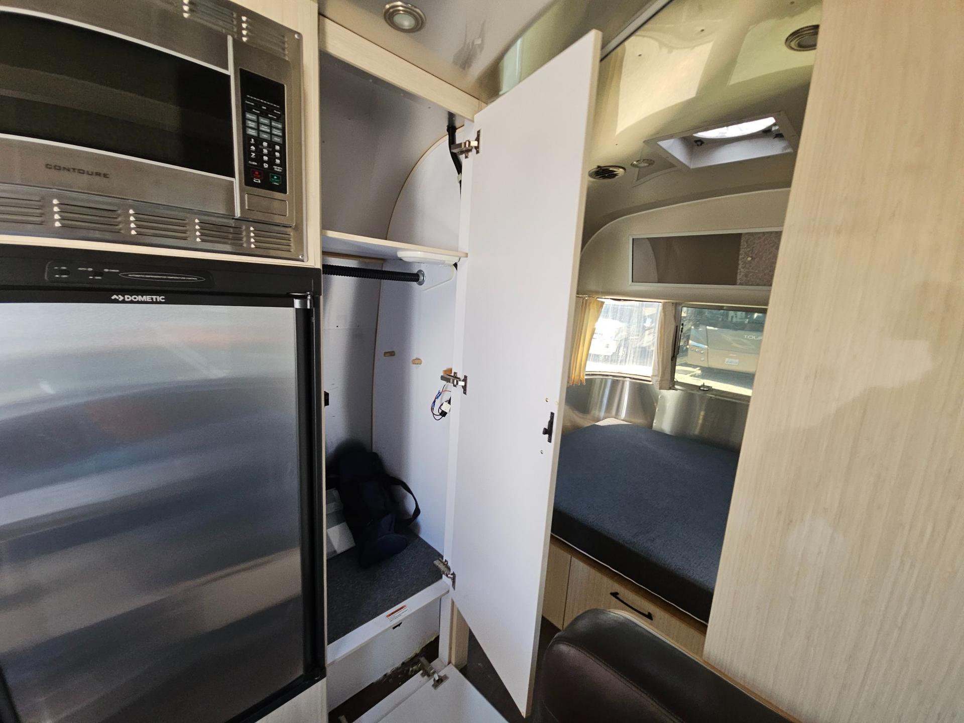 2016 Airstream 2016 Airstream International Serenity - thumbnail 19