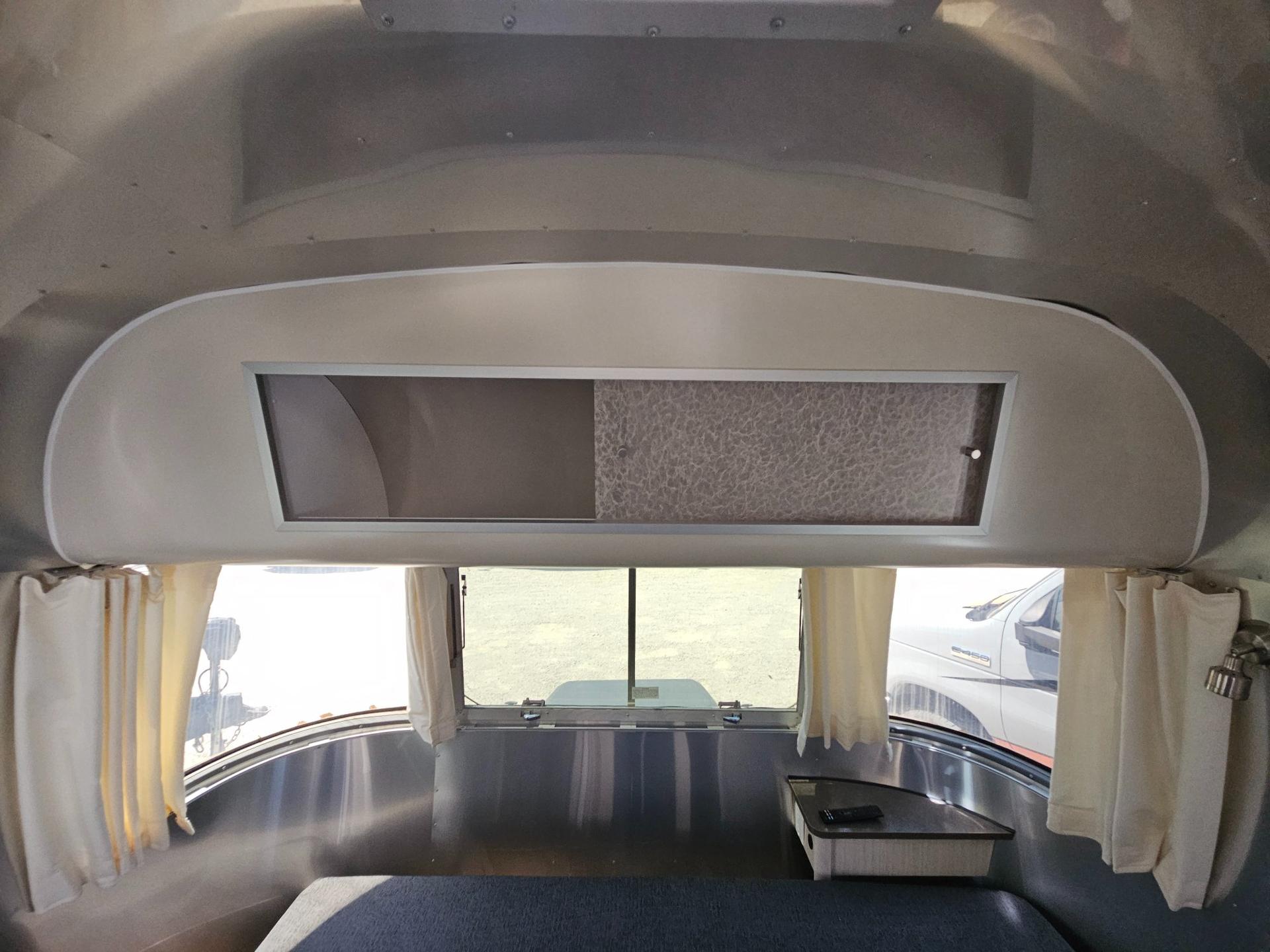 2016 Airstream 2016 Airstream International Serenity - thumbnail 22