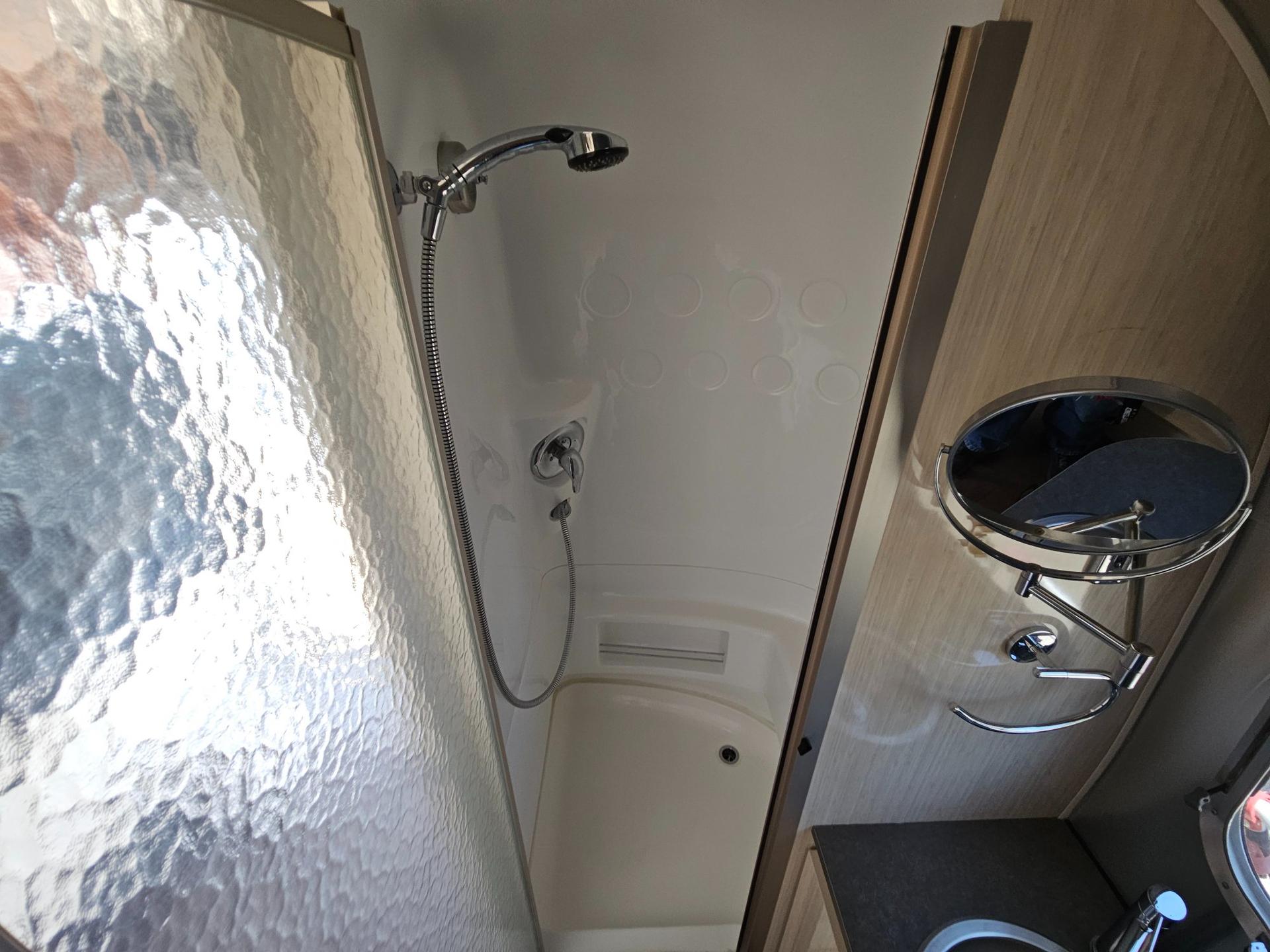 2016 Airstream 2016 Airstream International Serenity - thumbnail 29