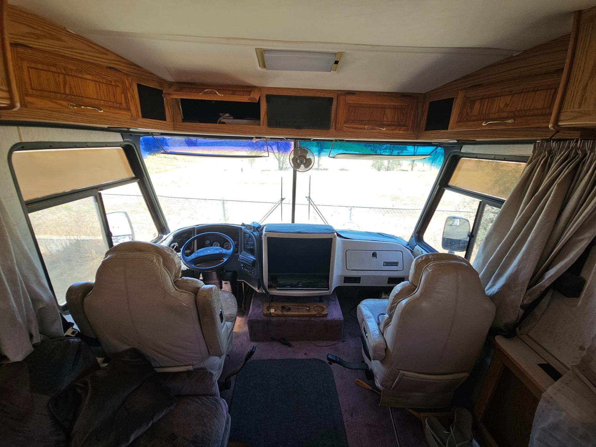 1994 Holiday Rambler 1994 Holiday Rambler Vacationer - thumbnail 5