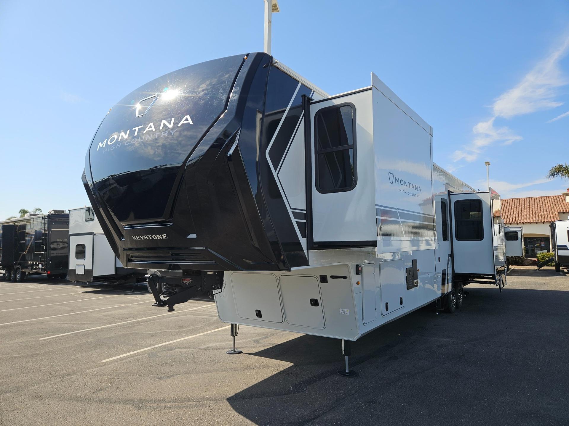 2027 Keystone RV 2027 Keystone RV Montana High Country - thumbnail 5