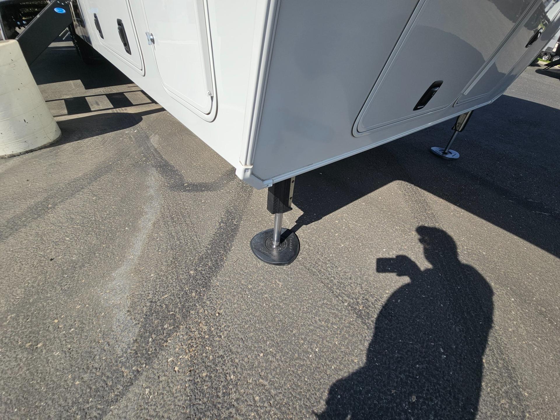 2027 Keystone RV 2027 Keystone RV Montana High Country - thumbnail 59