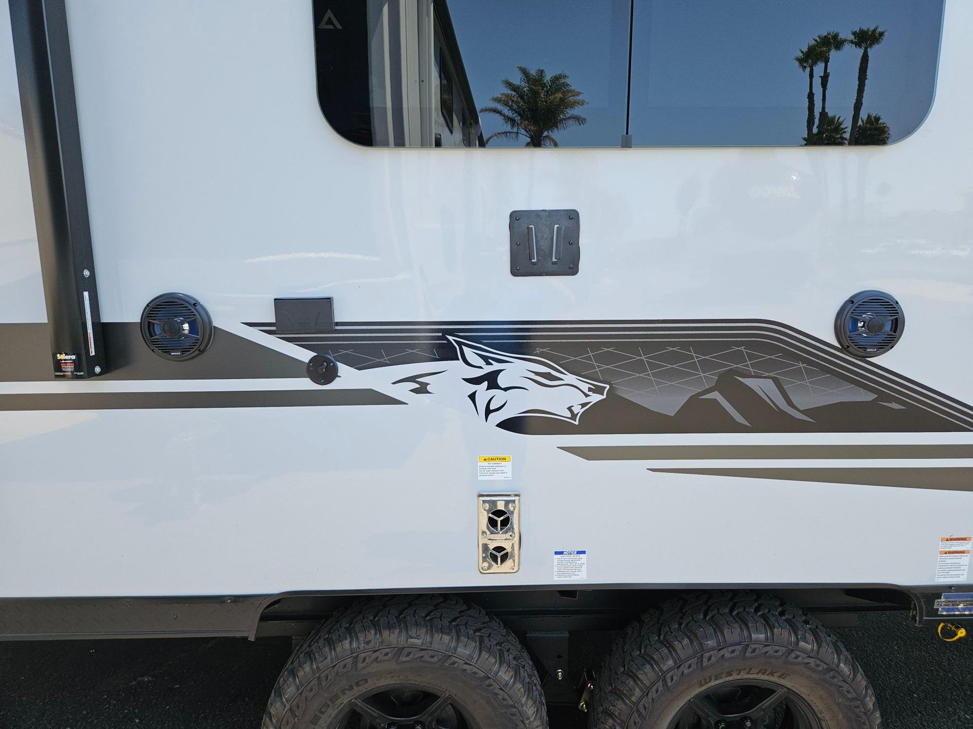 2027 Forest River RV 2027 Forest River RV Cherokee Grey Wolf Black Label - thumbnail 36