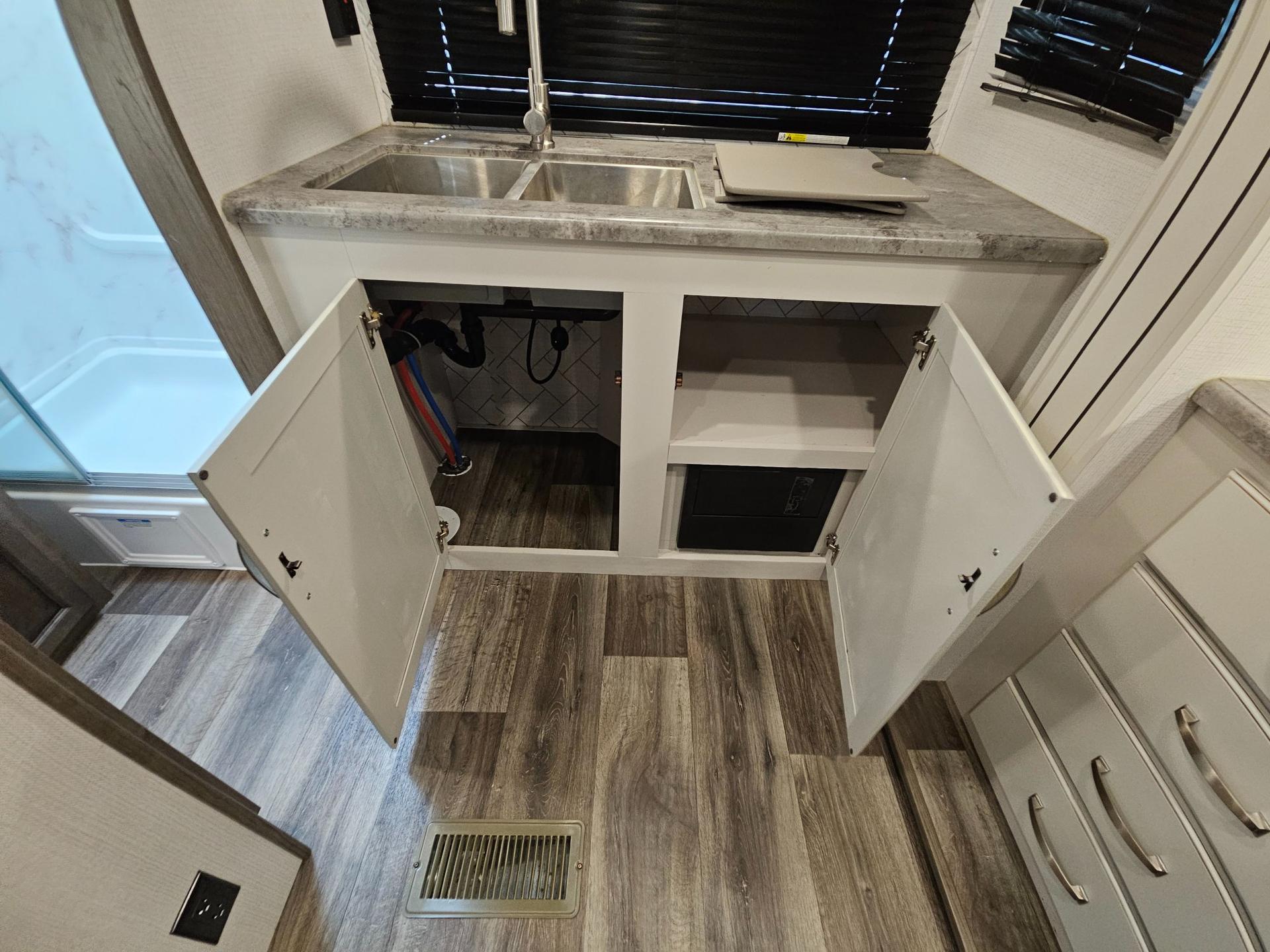 2021 Keystone RV 2021 Keystone RV Cougar Half-Ton - thumbnail 18