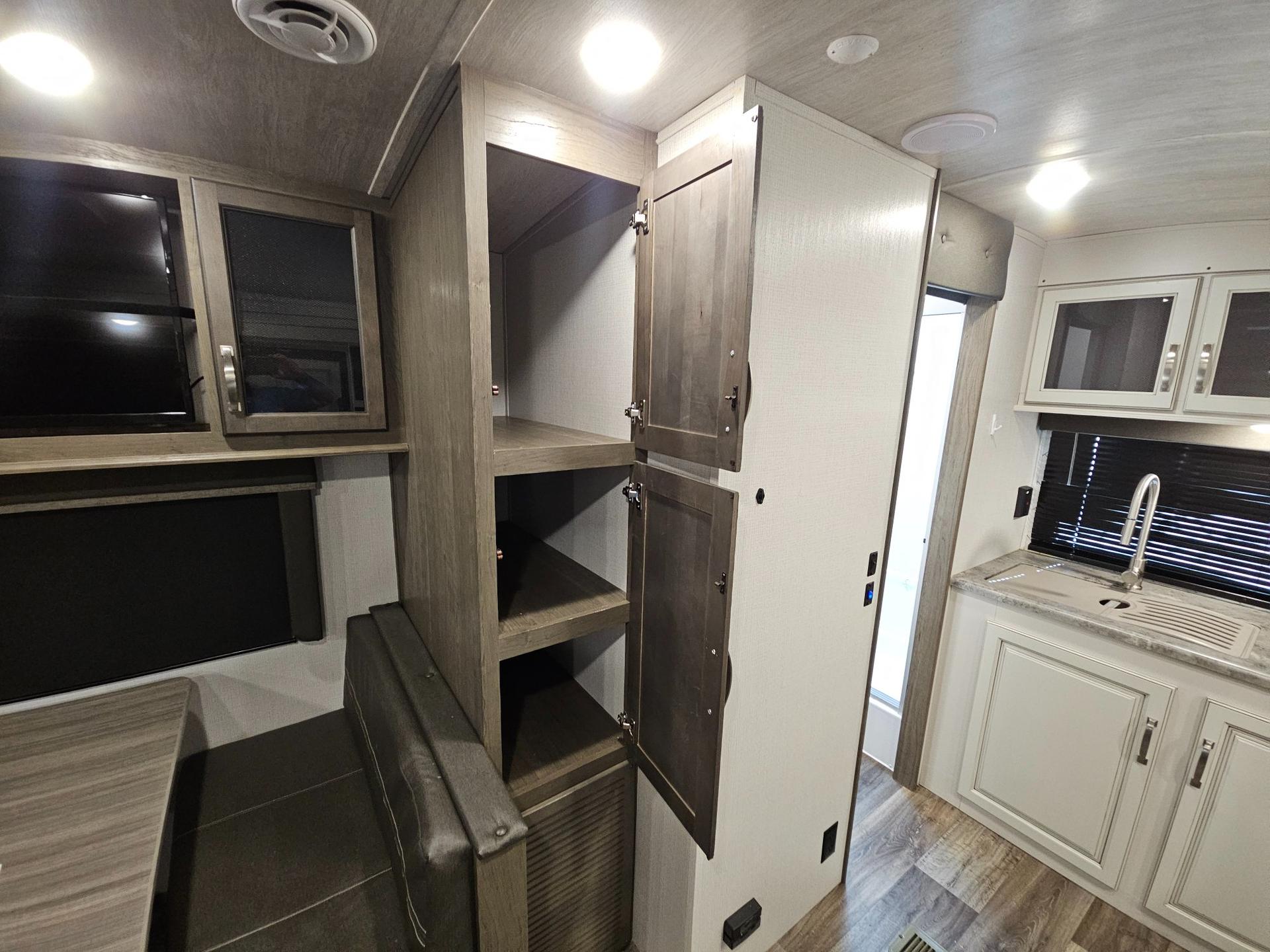 2021 Keystone RV 2021 Keystone RV Cougar Half-Ton - thumbnail 22