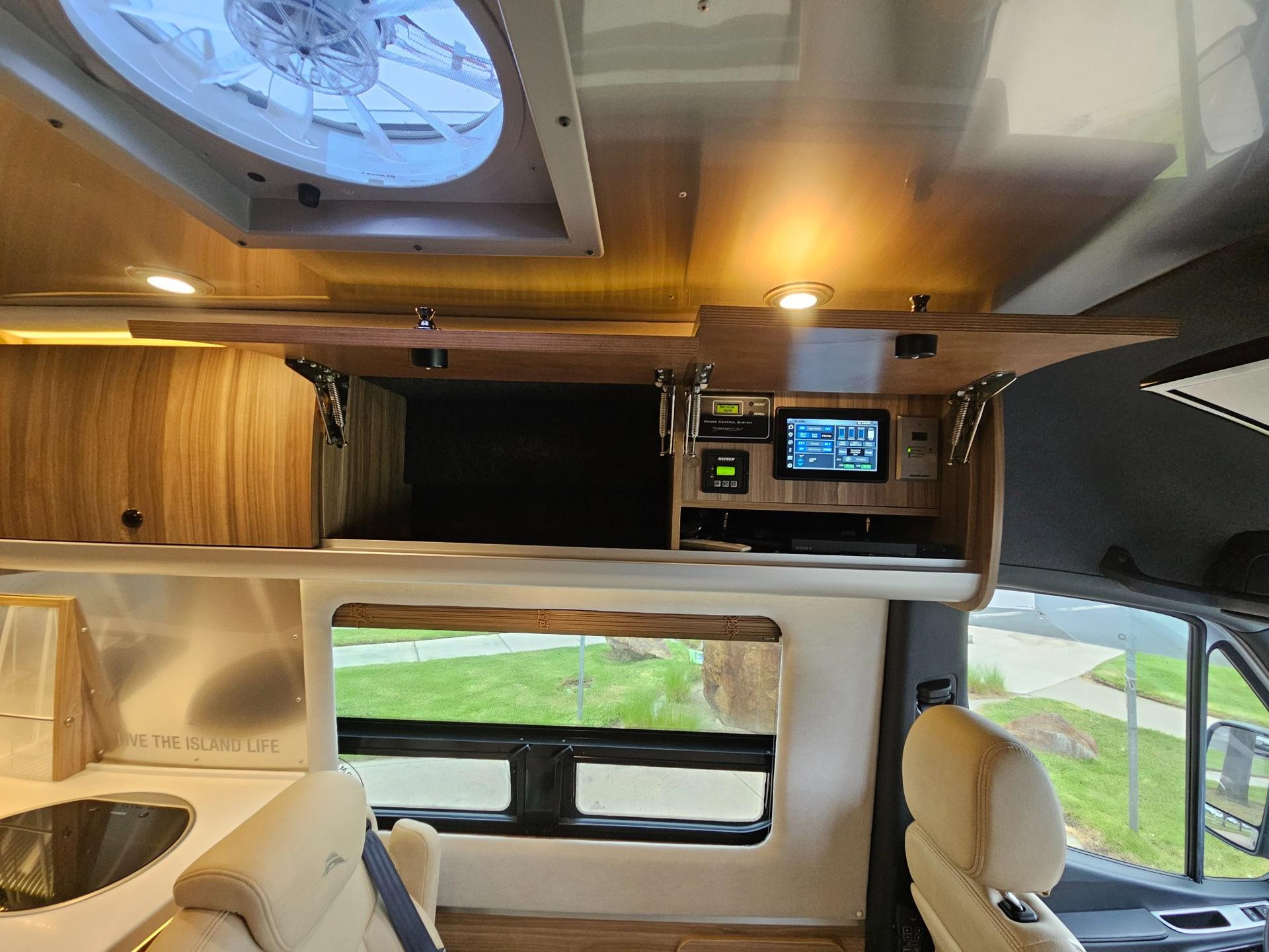 2020 Airstream 2020 Airstream Interstate - thumbnail 9