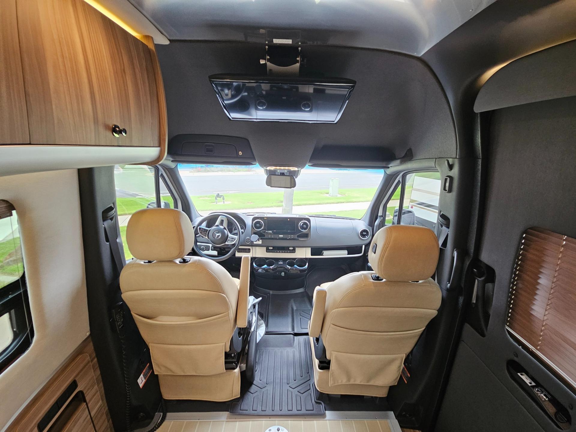 2020 Airstream 2020 Airstream Interstate - thumbnail 13