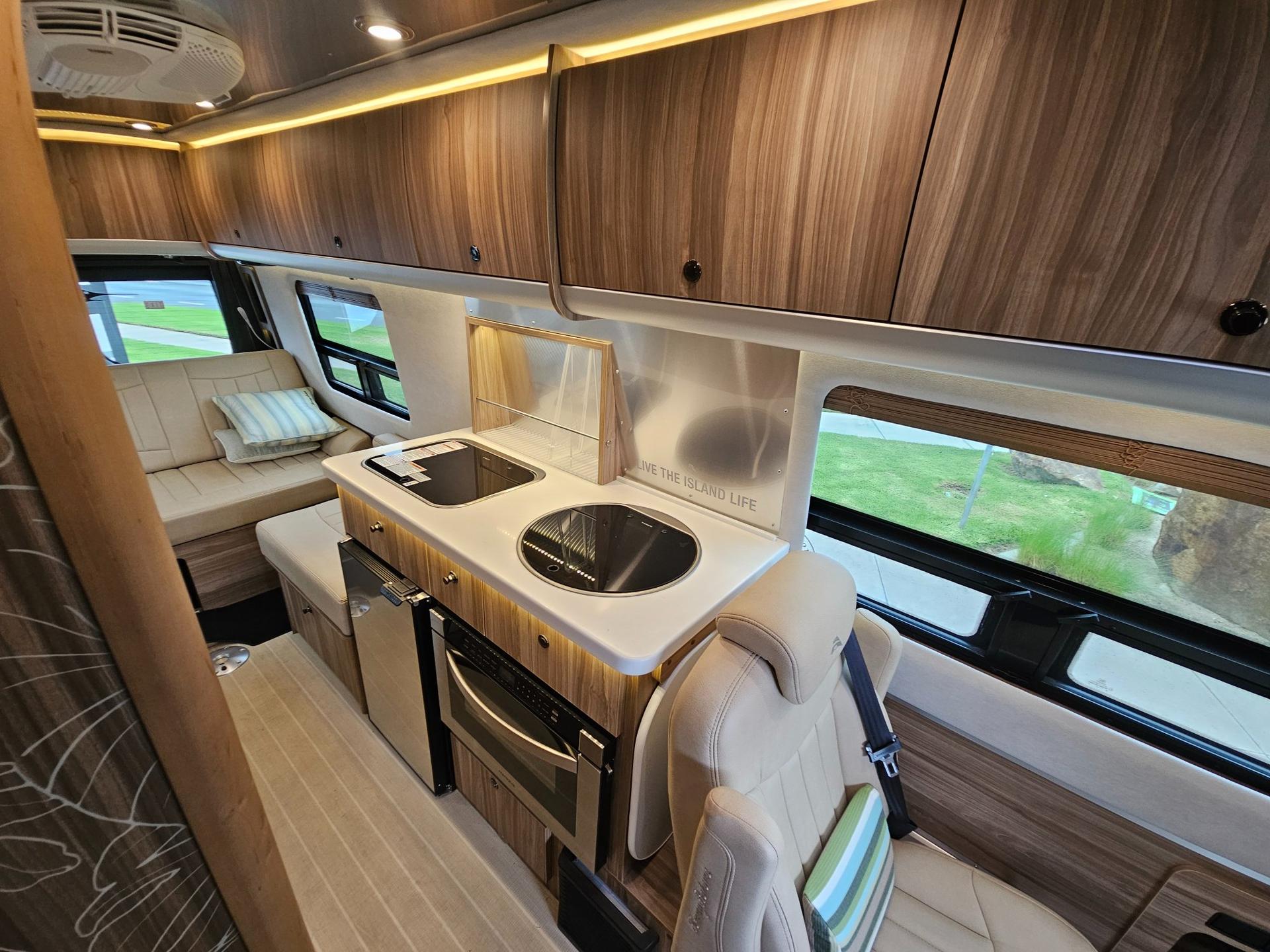 2020 Airstream 2020 Airstream Interstate - thumbnail 18
