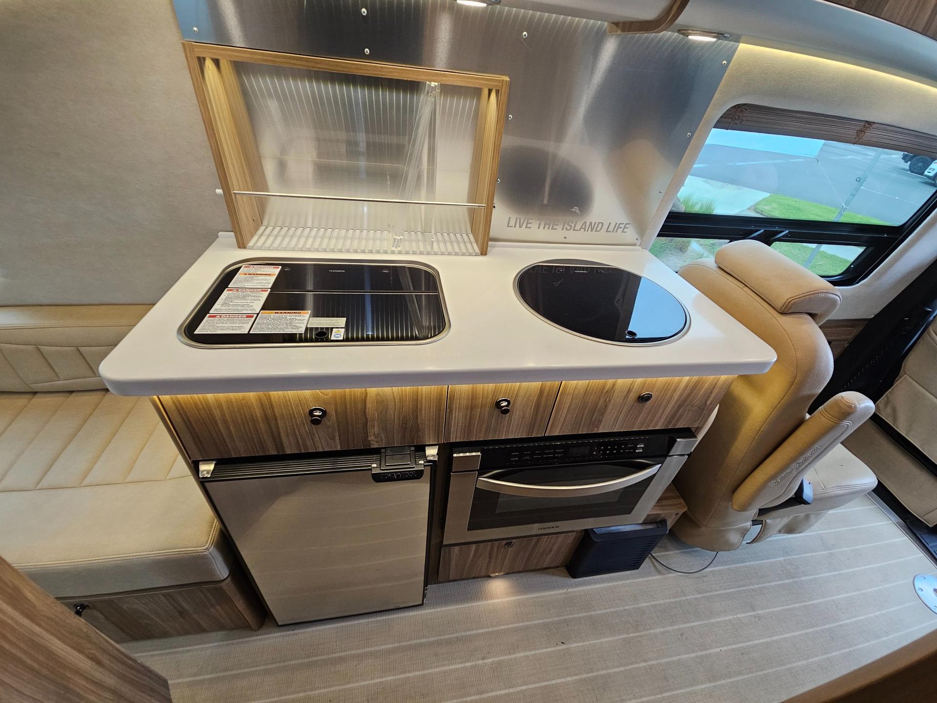 2020 Airstream 2020 Airstream Interstate - thumbnail 19