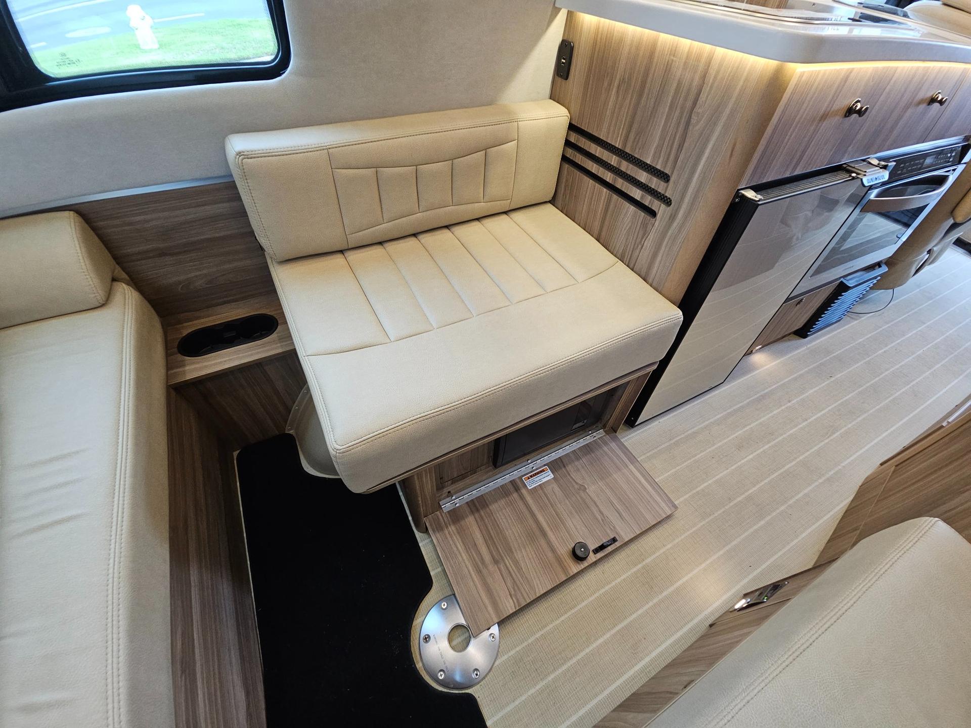 2020 Airstream 2020 Airstream Interstate - thumbnail 28