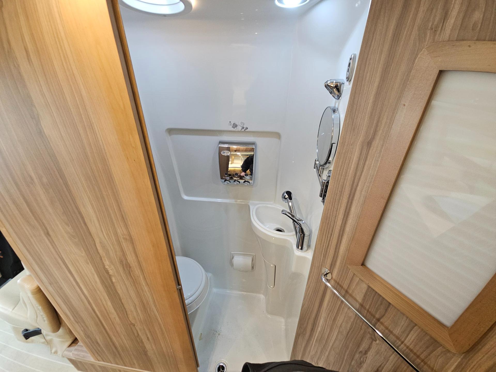 2020 Airstream 2020 Airstream Interstate - thumbnail 37