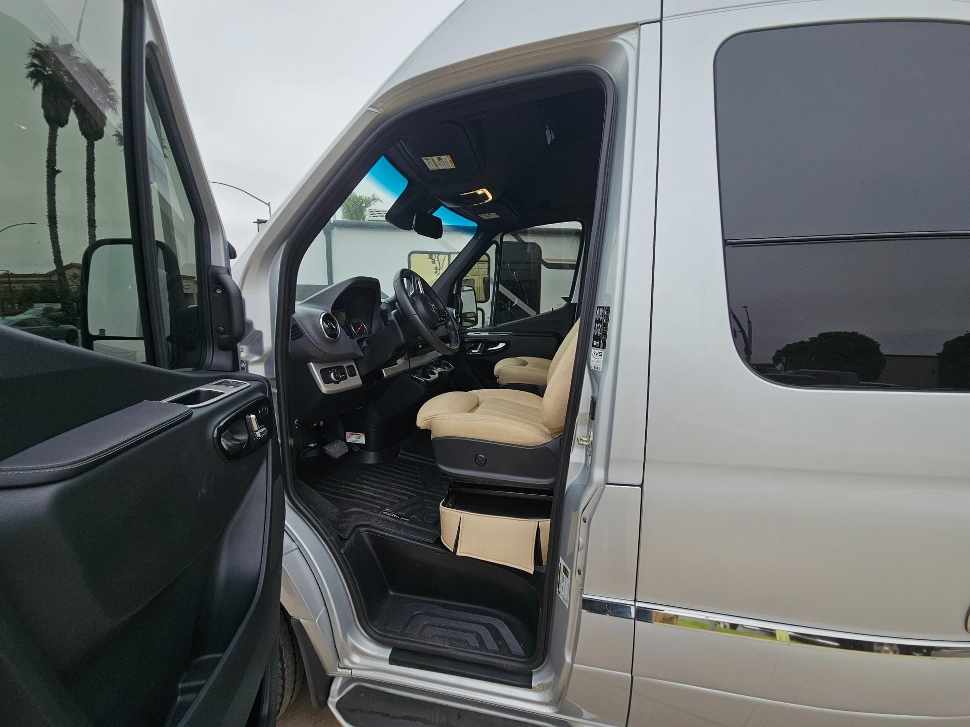 2020 Airstream 2020 Airstream Interstate - thumbnail 46