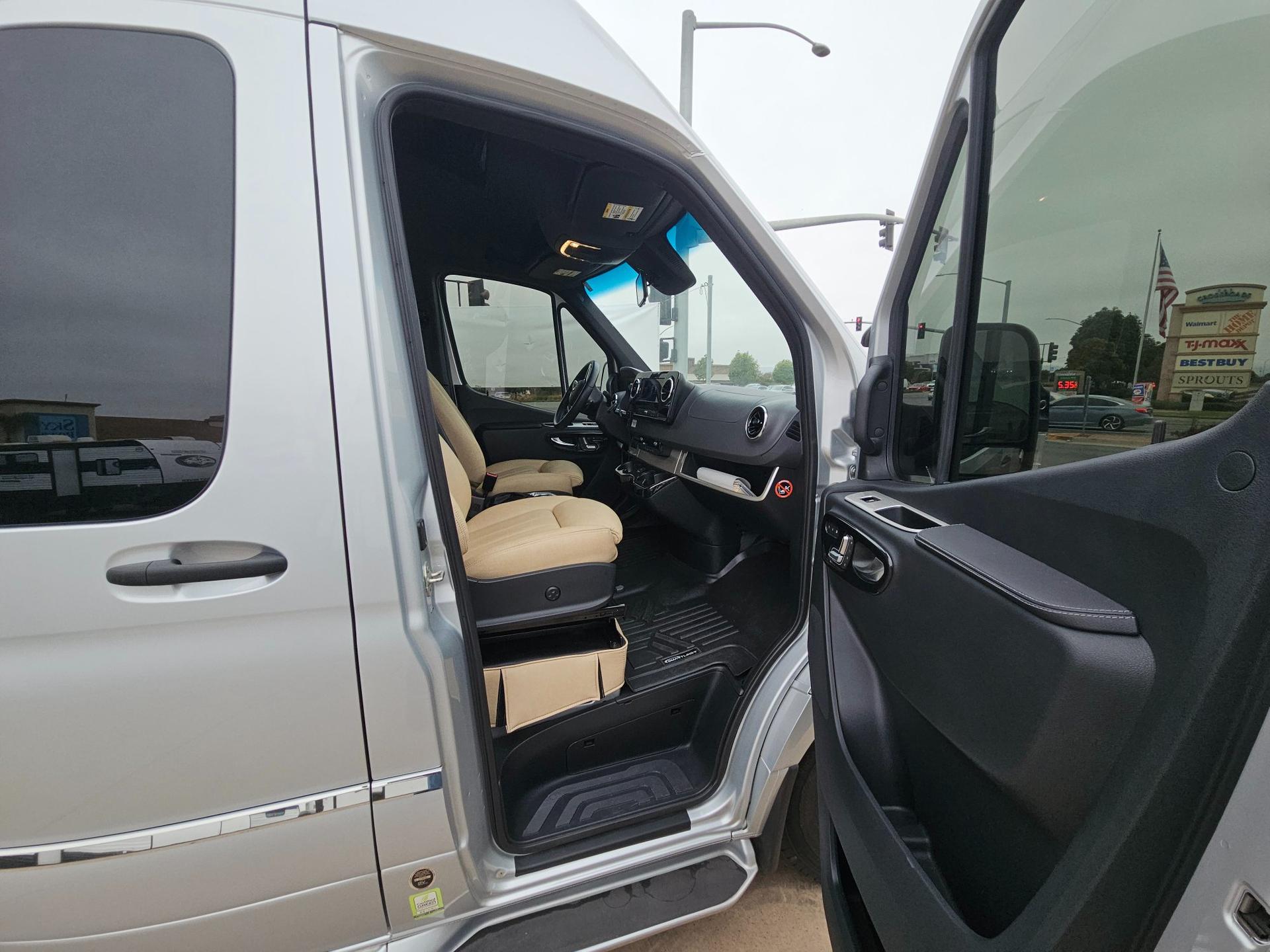 2020 Airstream 2020 Airstream Interstate - thumbnail 47