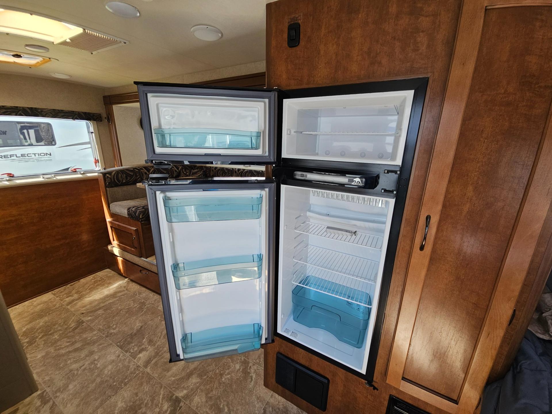 2015 Lance Travel Trailer 2015 Lance Travel Trailer Lance - thumbnail 8