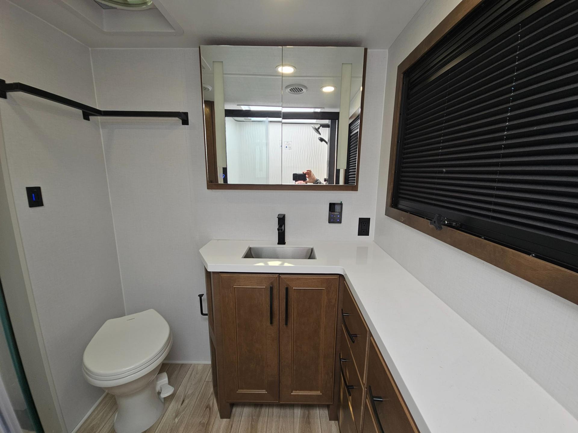 2027 Keystone RV 2027 Keystone RV Montana - thumbnail 33