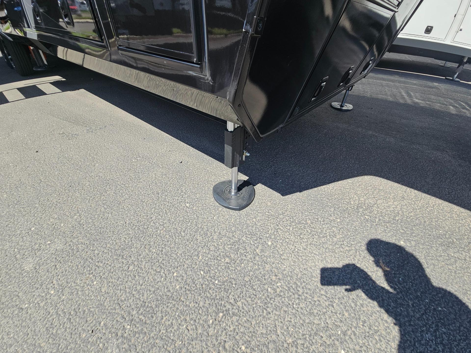 2027 Keystone RV 2027 Keystone RV Montana - thumbnail 54
