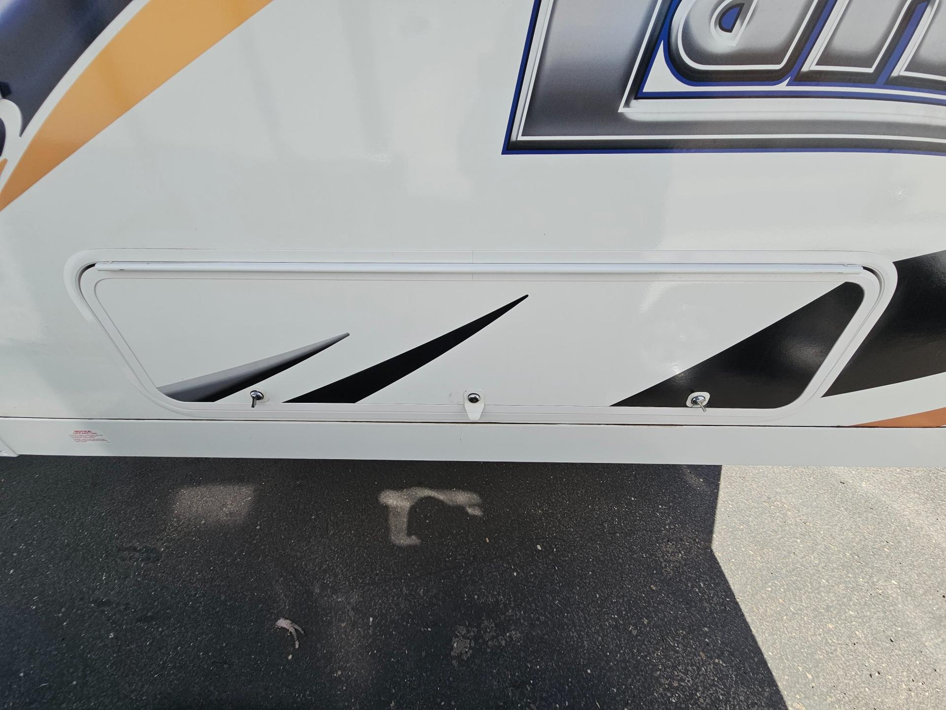 2015 Lance Travel Trailer 2015 Lance Travel Trailer Lance - thumbnail 69