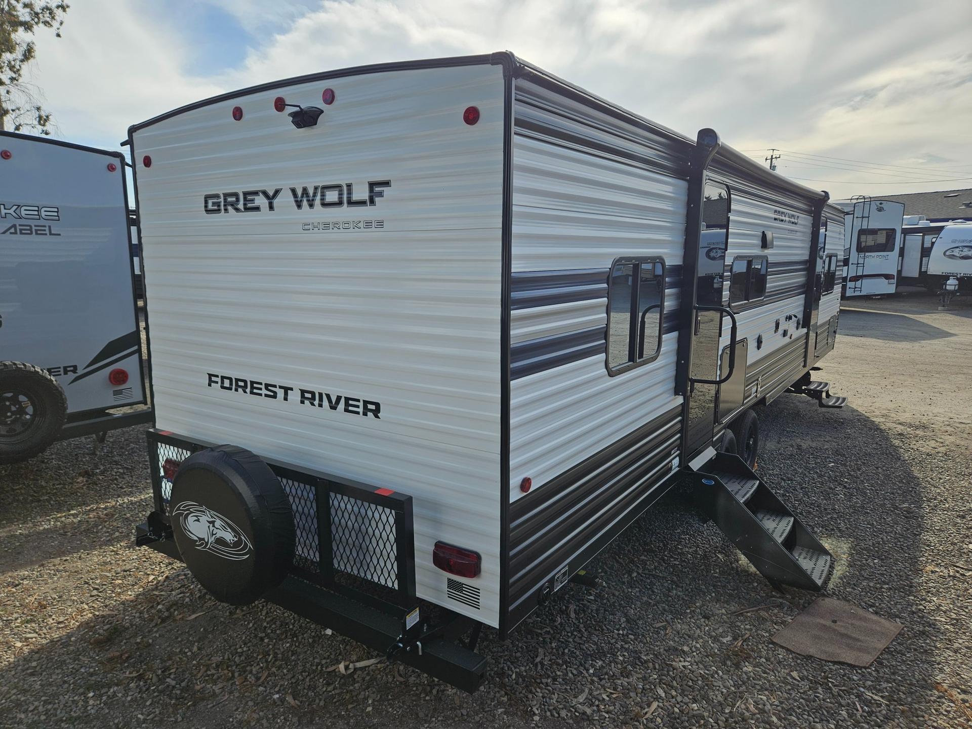 2027 Forest River RV 2027 Forest River RV Cherokee Grey Wolf - thumbnail 3