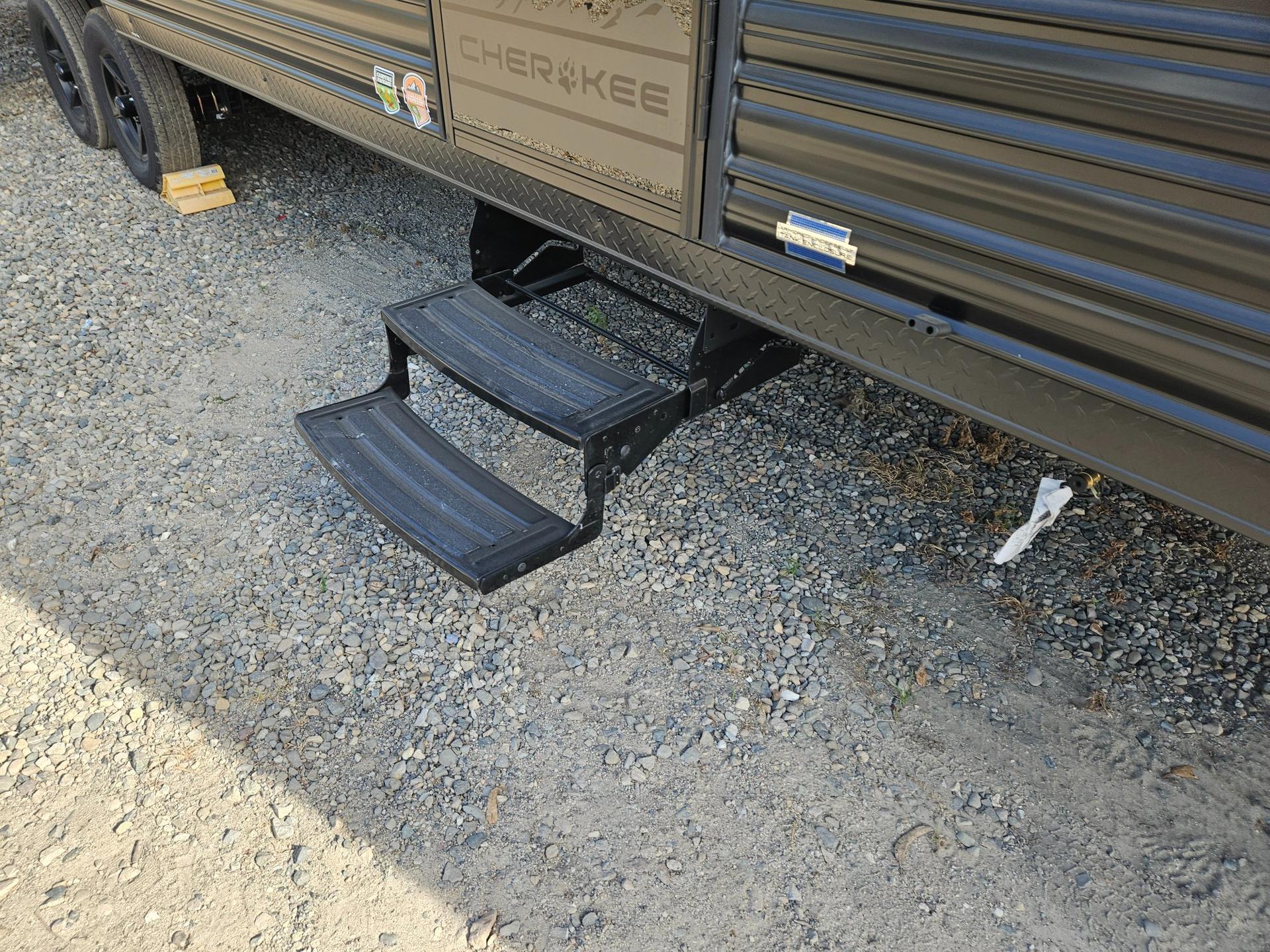2027 Forest River RV 2027 Forest River RV Cherokee Grey Wolf - thumbnail 38