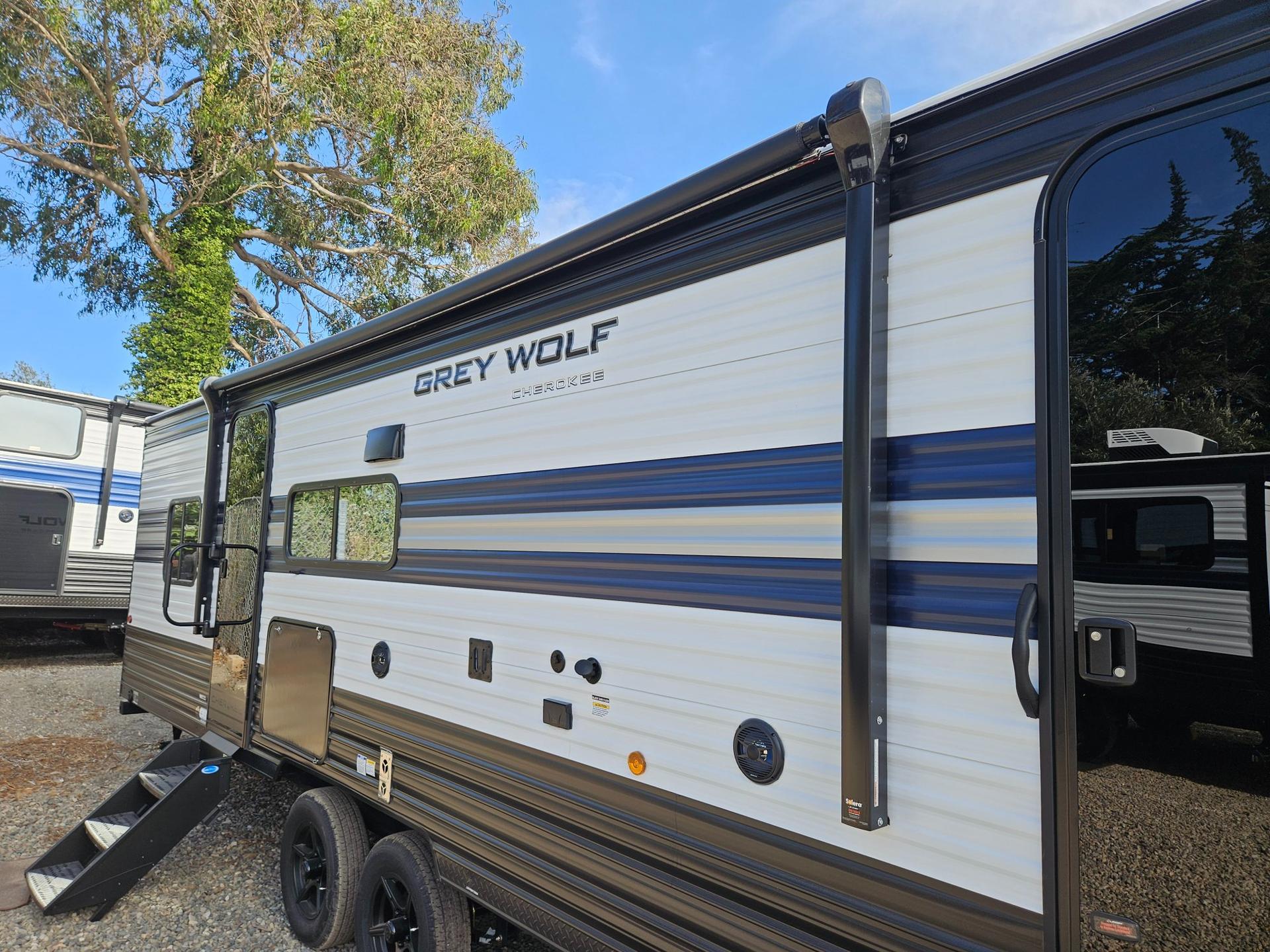 2027 Forest River RV 2027 Forest River RV Cherokee Grey Wolf - thumbnail 39