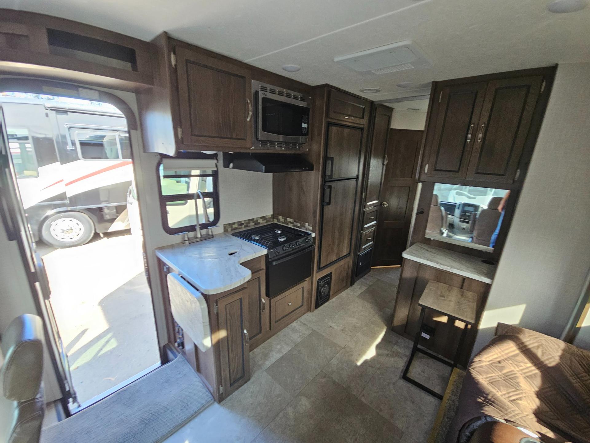2019 Coachmen 2019 Coachmen Prism - thumbnail 6