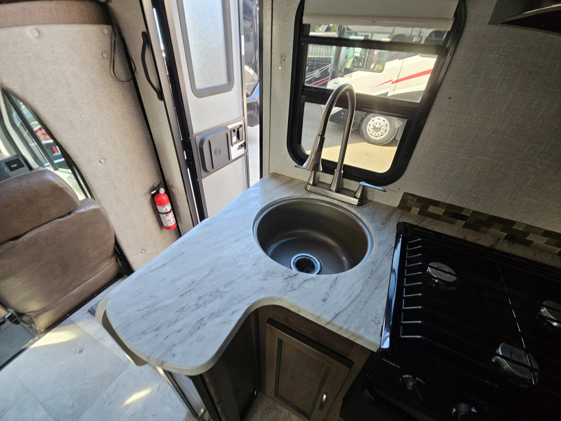 2019 Coachmen 2019 Coachmen Prism - thumbnail 16
