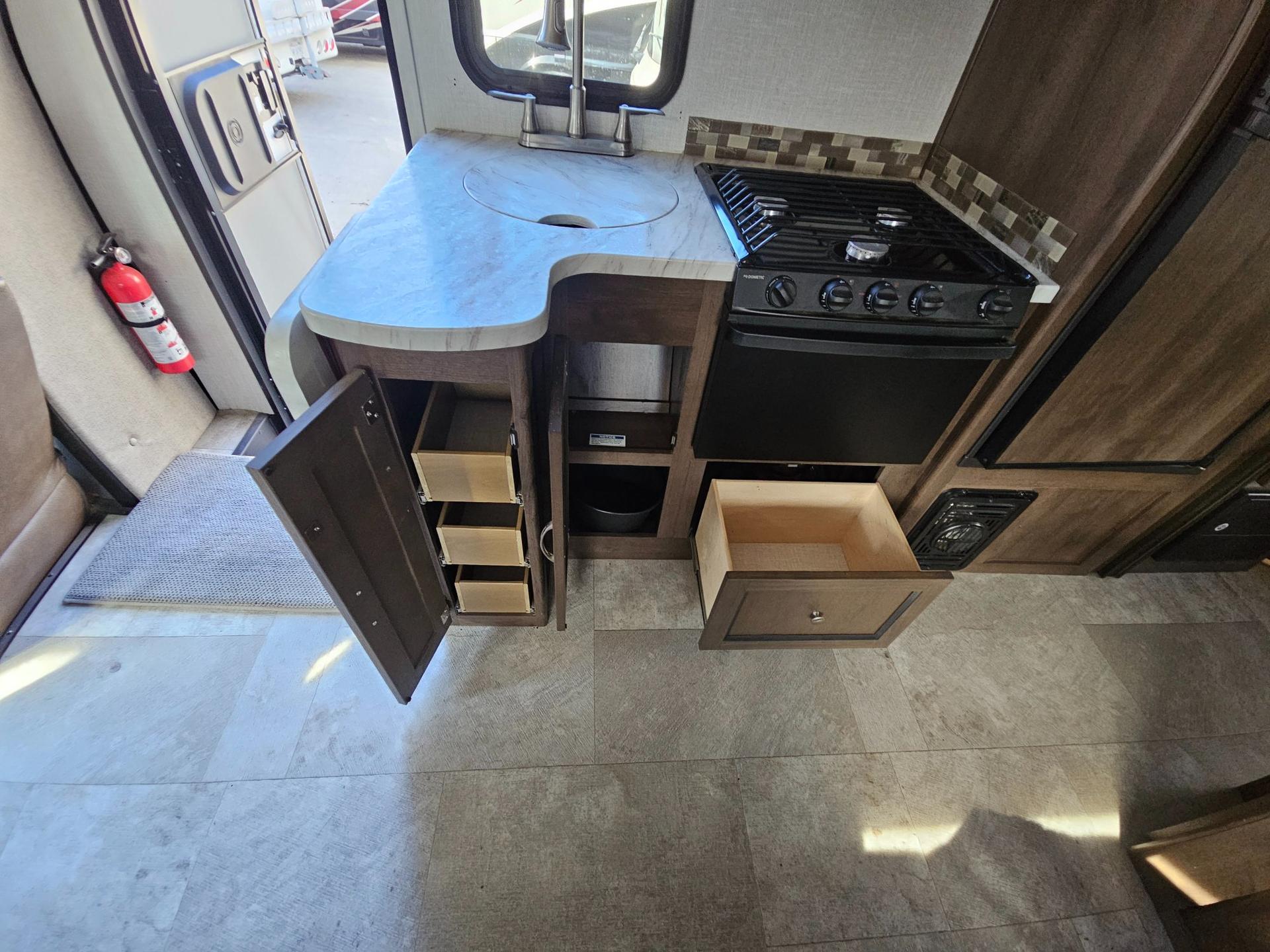 2019 Coachmen 2019 Coachmen Prism - thumbnail 17