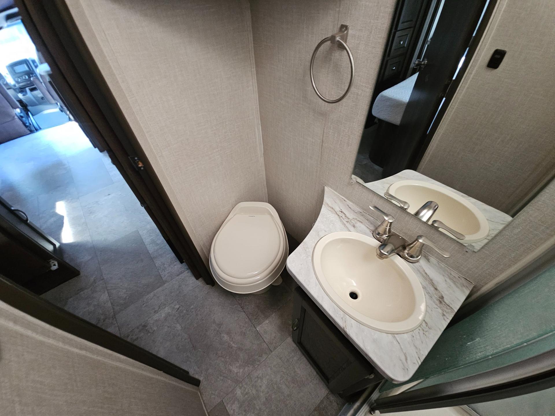 2019 Coachmen 2019 Coachmen Prism - thumbnail 30