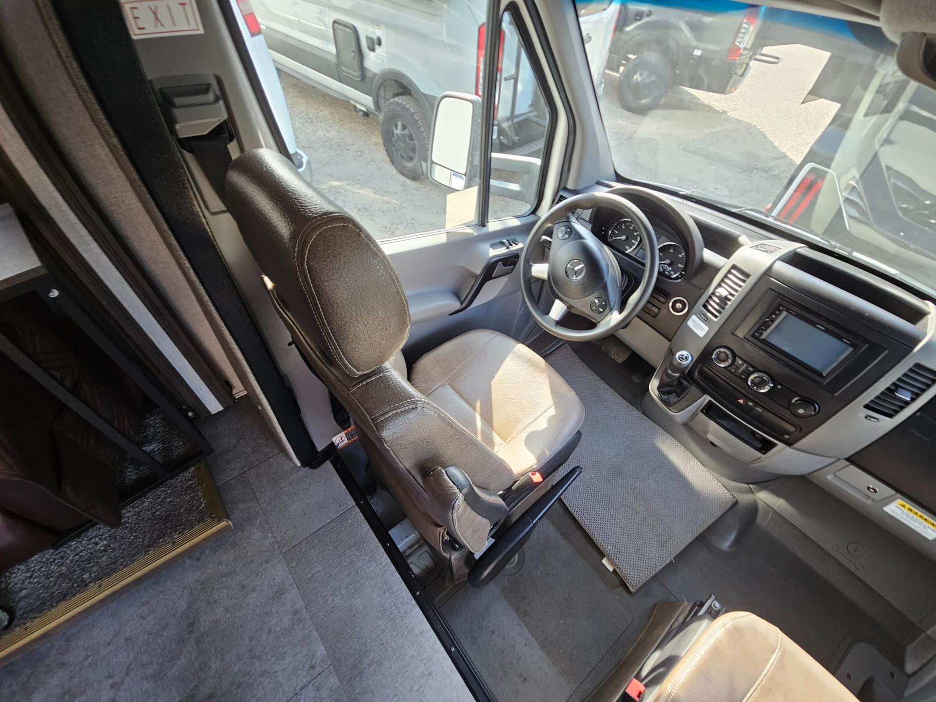 2019 Coachmen 2019 Coachmen Prism - thumbnail 35