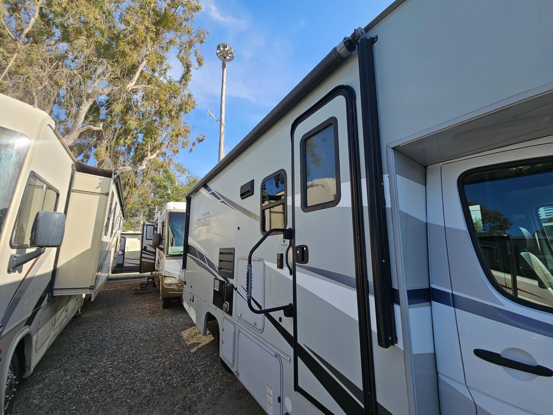 2019 Coachmen 2019 Coachmen Prism - thumbnail 40