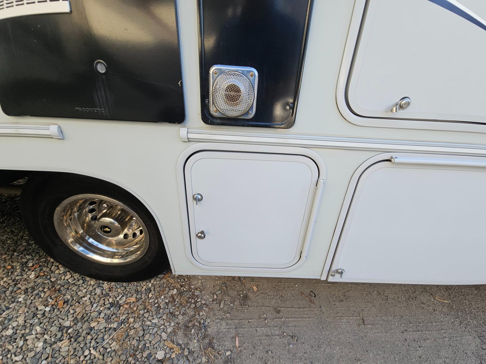 2019 Coachmen 2019 Coachmen Prism - thumbnail 43