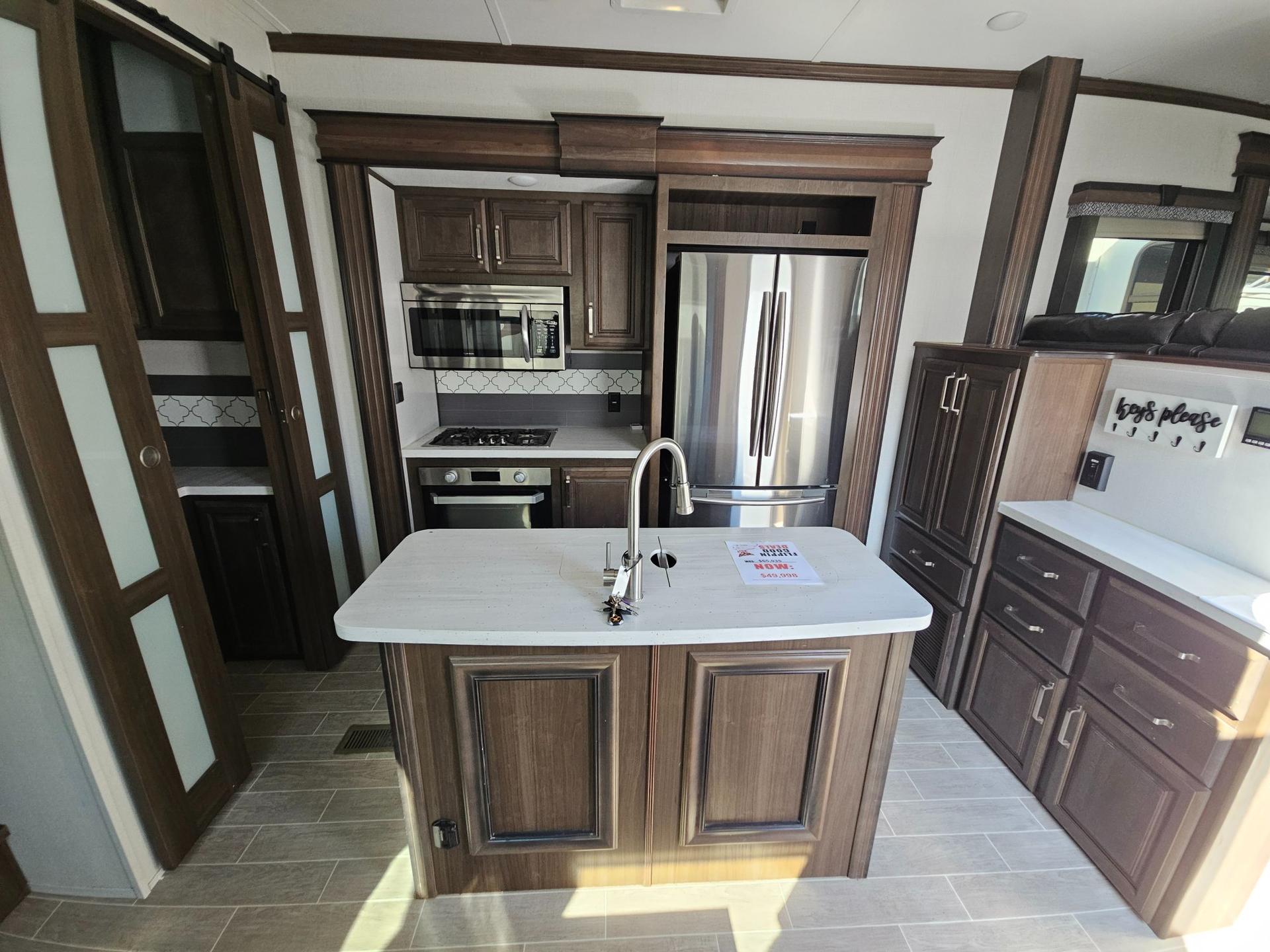 2021 Keystone RV 2021 Keystone RV Alpine - thumbnail 7