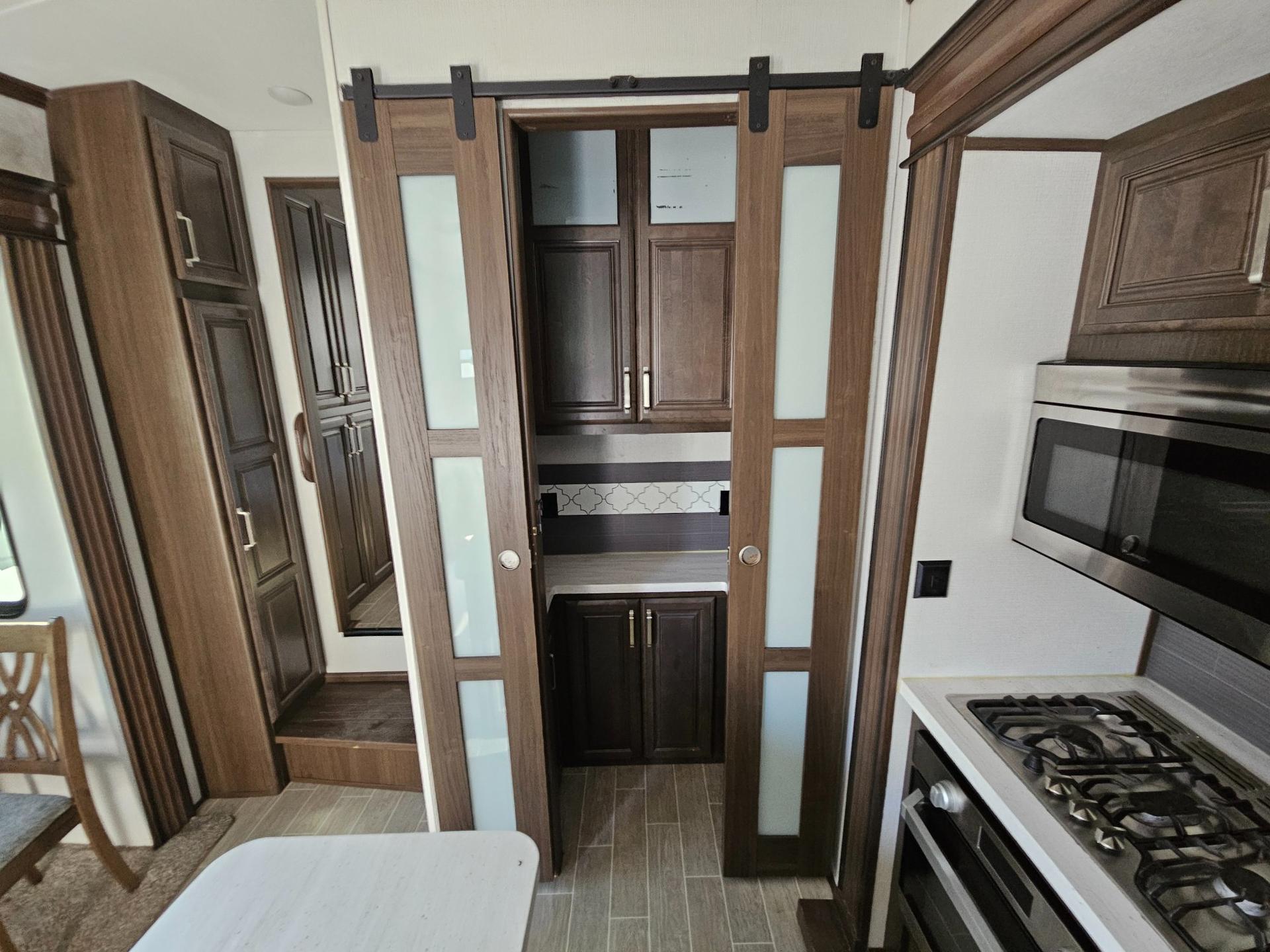 2021 Keystone RV 2021 Keystone RV Alpine - thumbnail 16