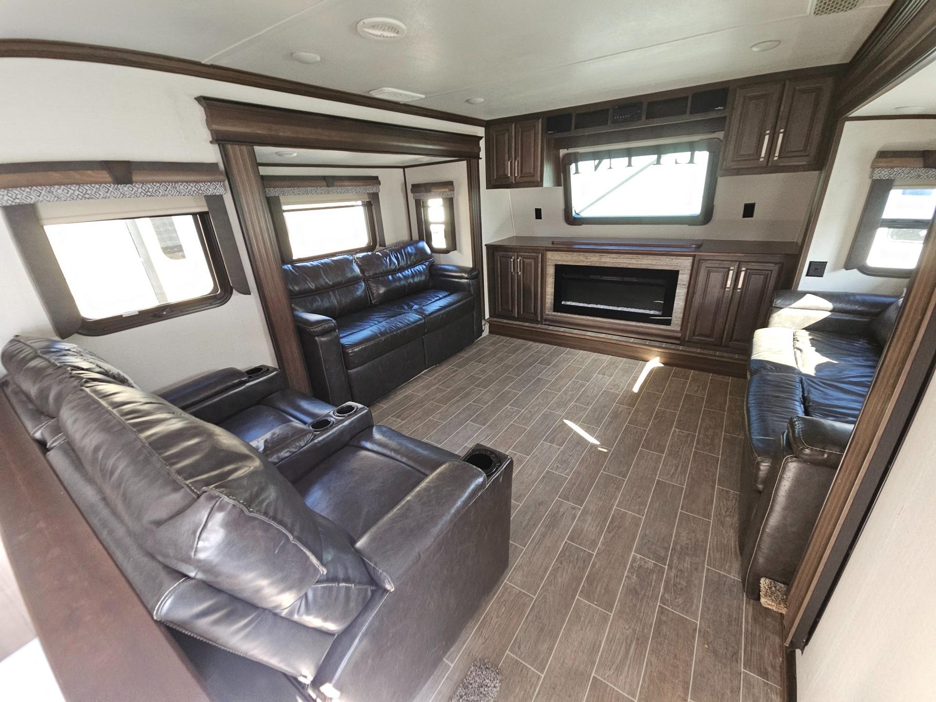 2021 Keystone RV 2021 Keystone RV Alpine - thumbnail 24