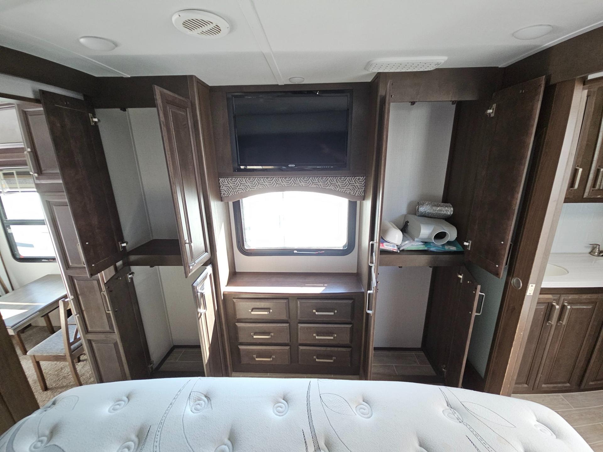 2021 Keystone RV 2021 Keystone RV Alpine - thumbnail 39