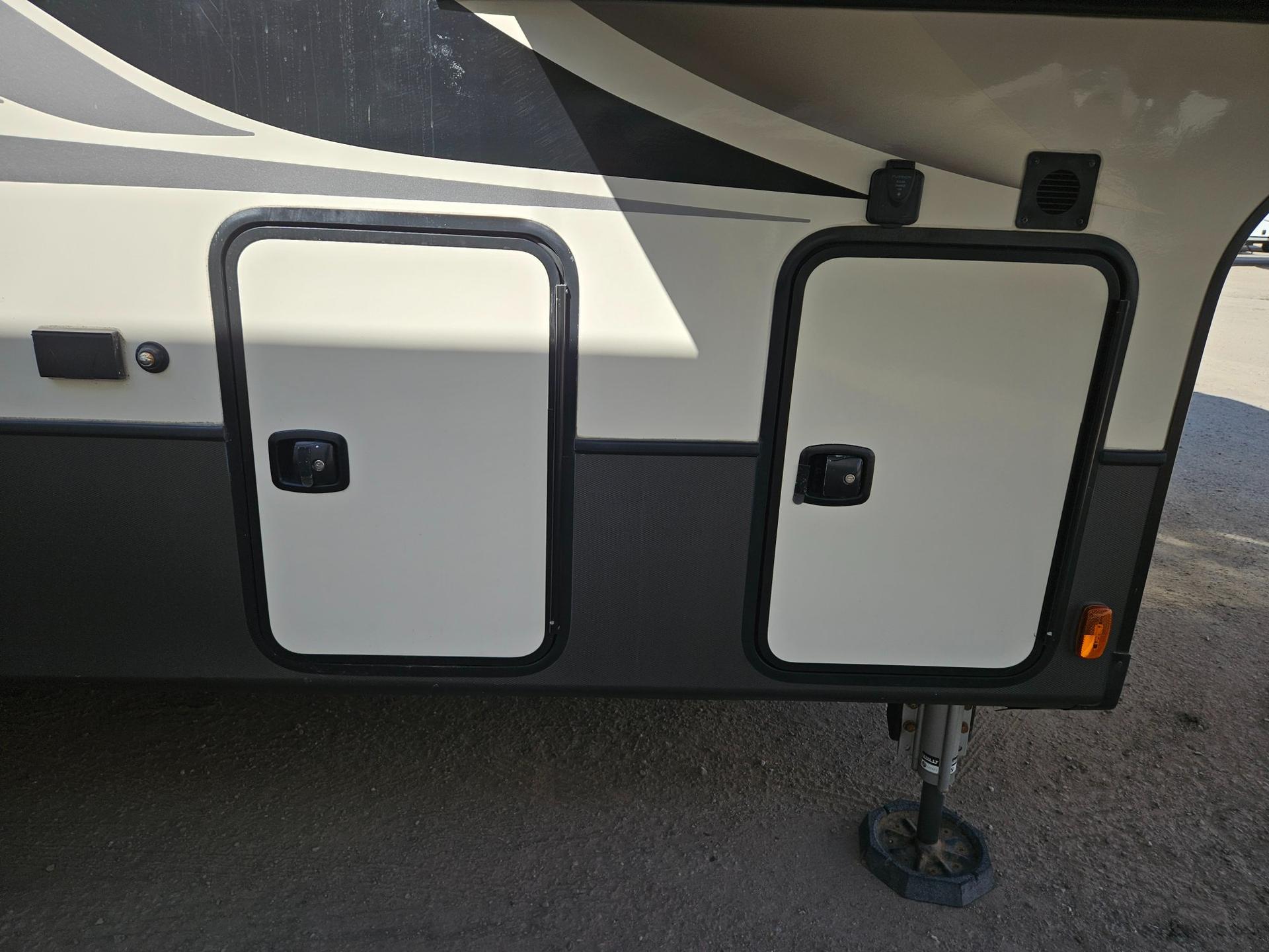 2021 Keystone RV 2021 Keystone RV Alpine - thumbnail 52