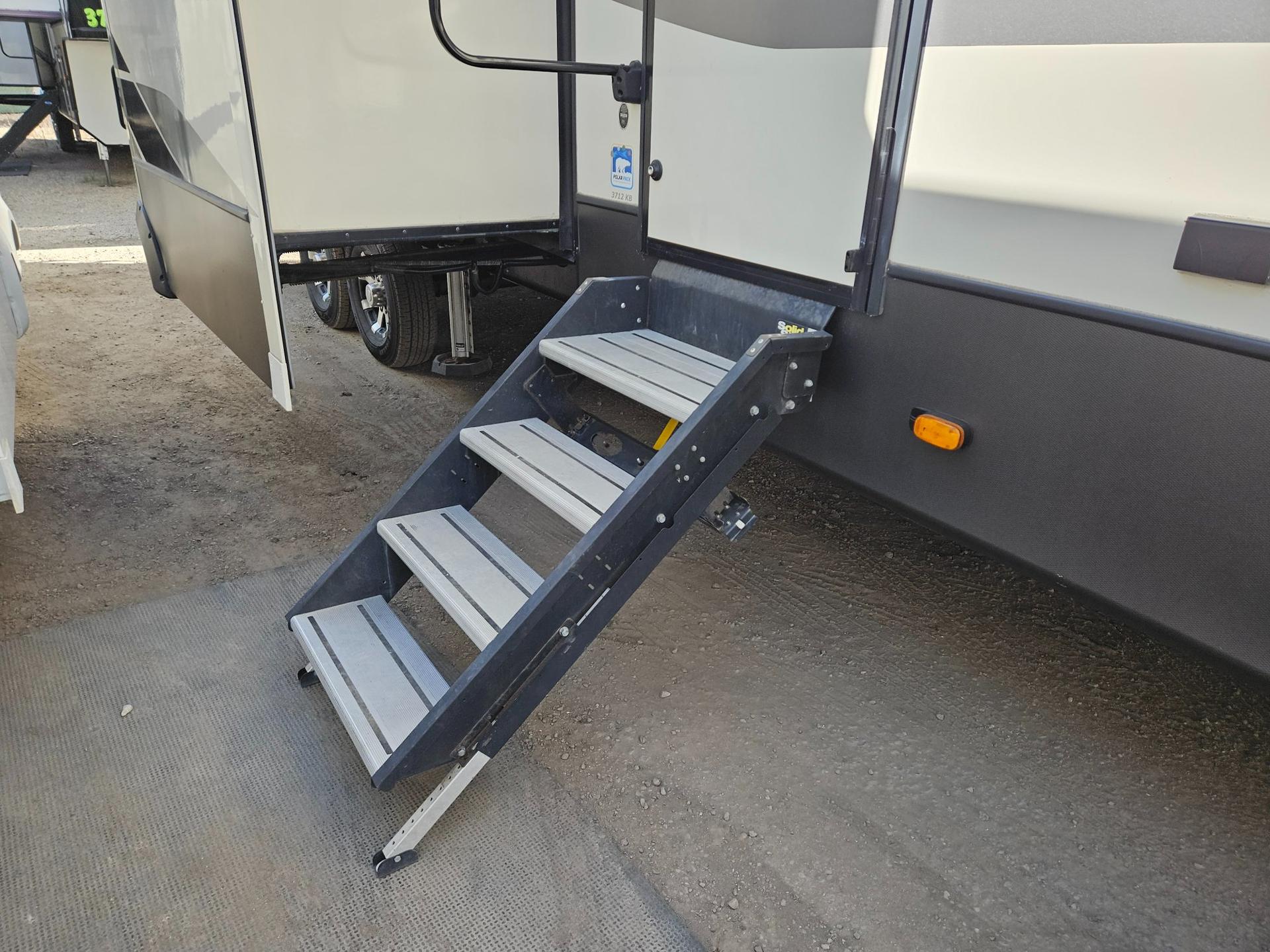 2021 Keystone RV 2021 Keystone RV Alpine - thumbnail 53