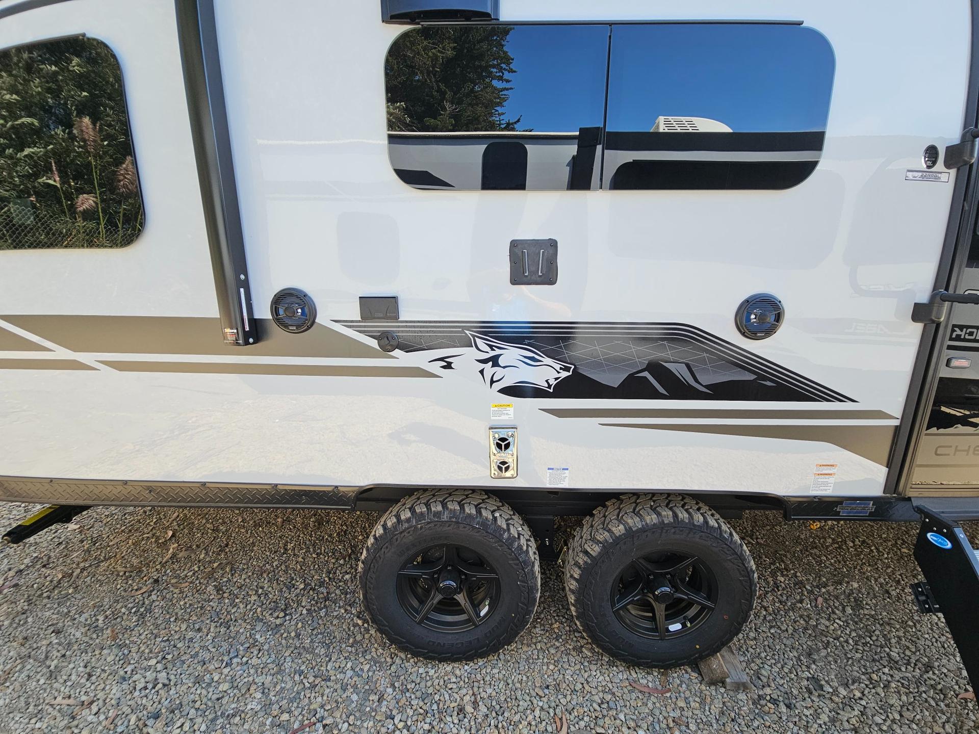 2027 Forest River RV 2027 Forest River RV Cherokee Grey Wolf Black Label - thumbnail 35