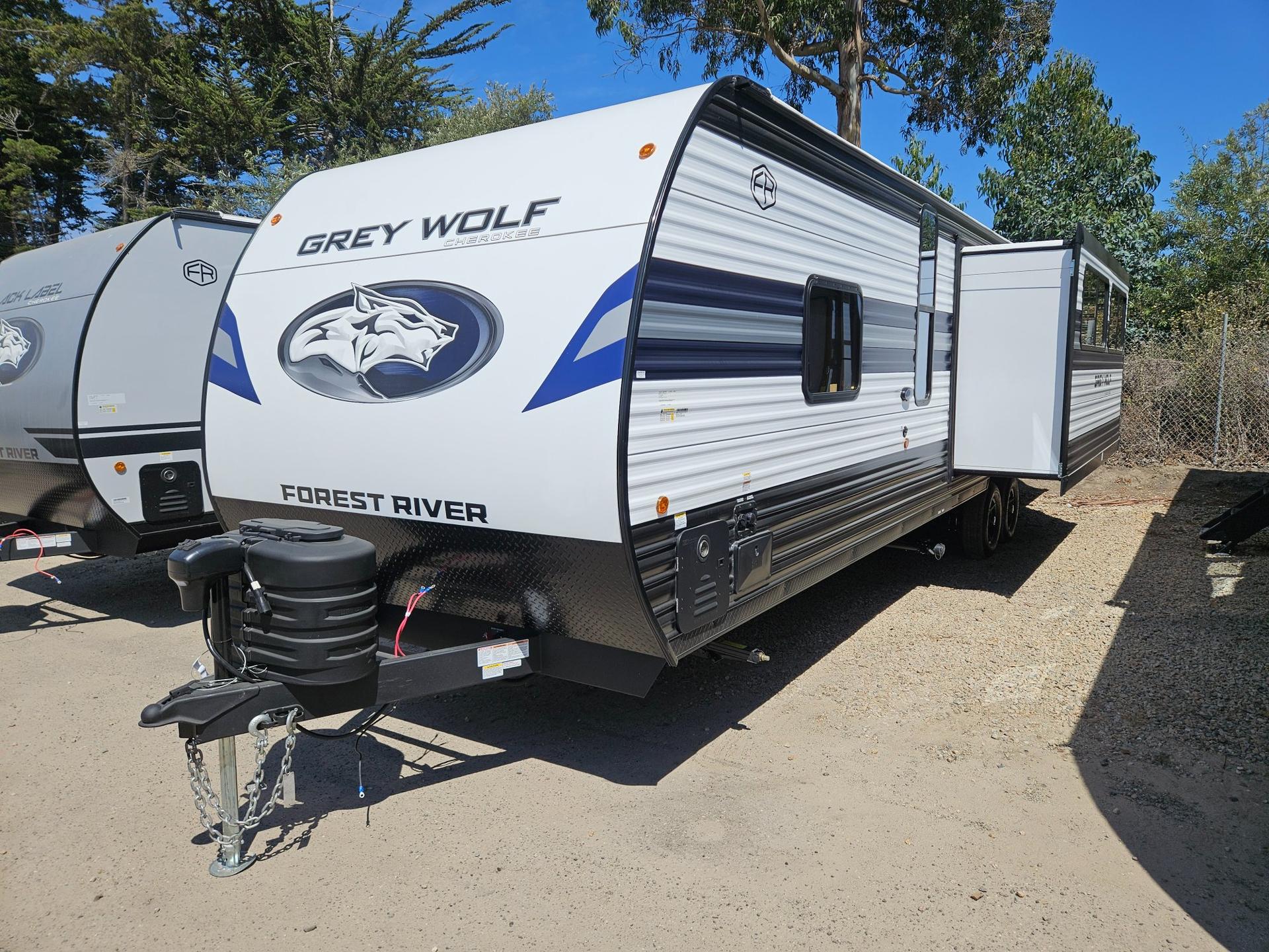 2027 Forest River RV 2027 Forest River RV Cherokee Grey Wolf - thumbnail 5