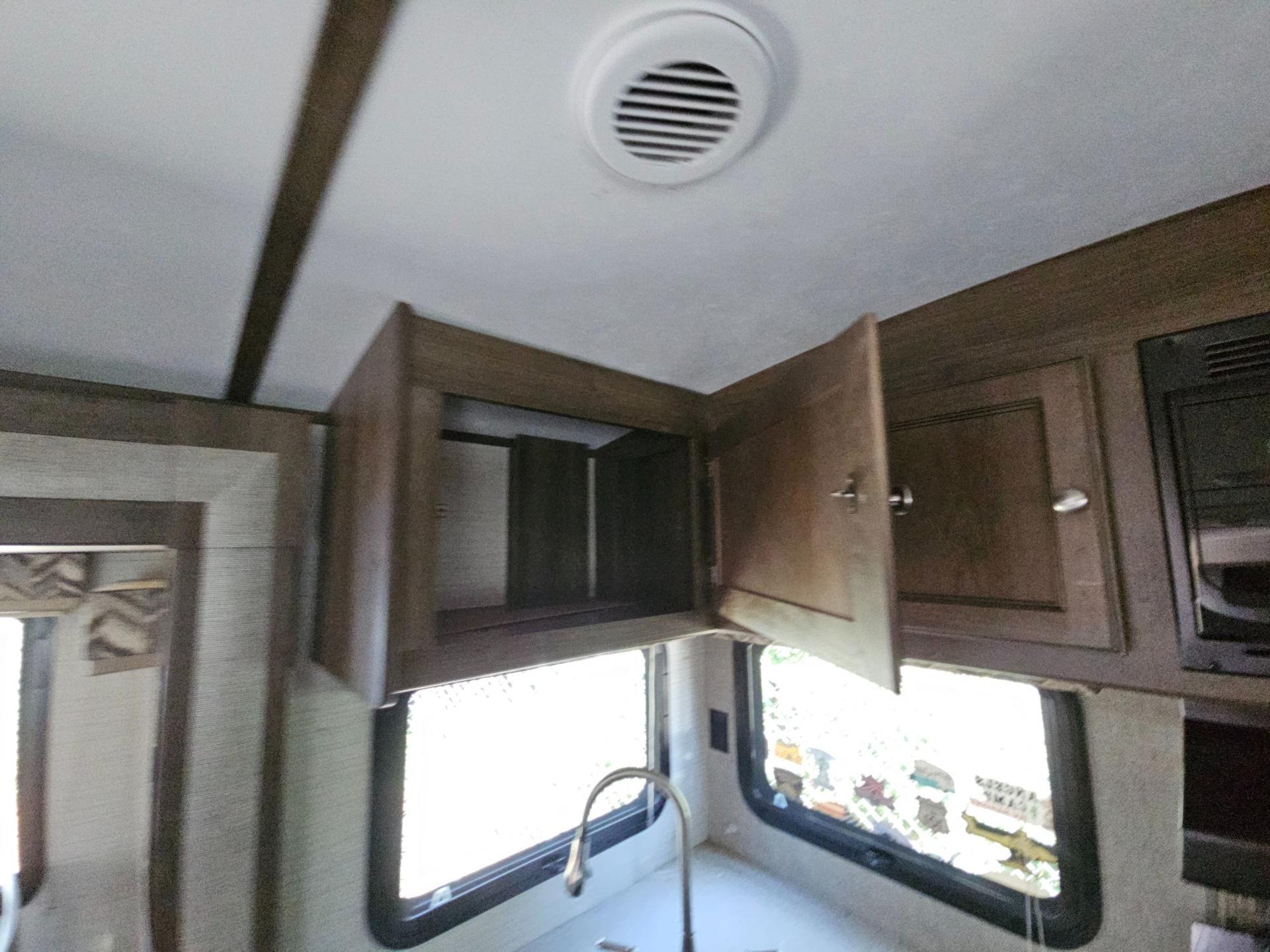 2017 Keystone RV 2017 Keystone RV Bullet Premier Ultra Lite - thumbnail 16