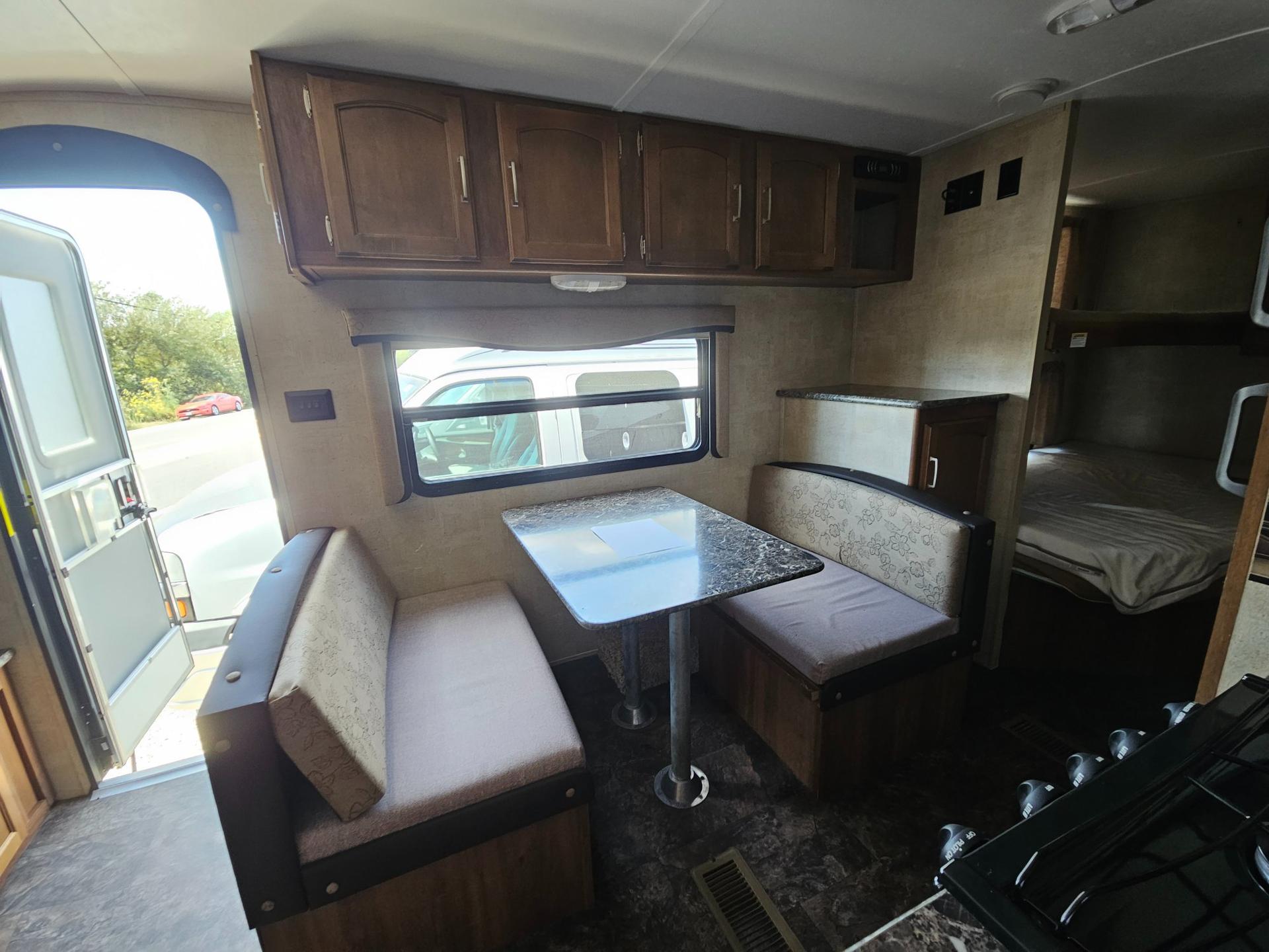 2014 Keystone RV 2014 Keystone RV Springdale - thumbnail 24